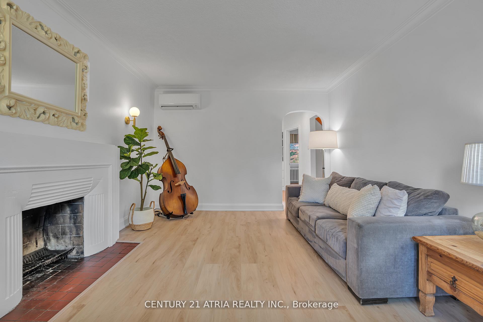 Photo 6 of 13 Sunnydale Drive S, Etobicoke, Stonegate-Queensway — HOMEH