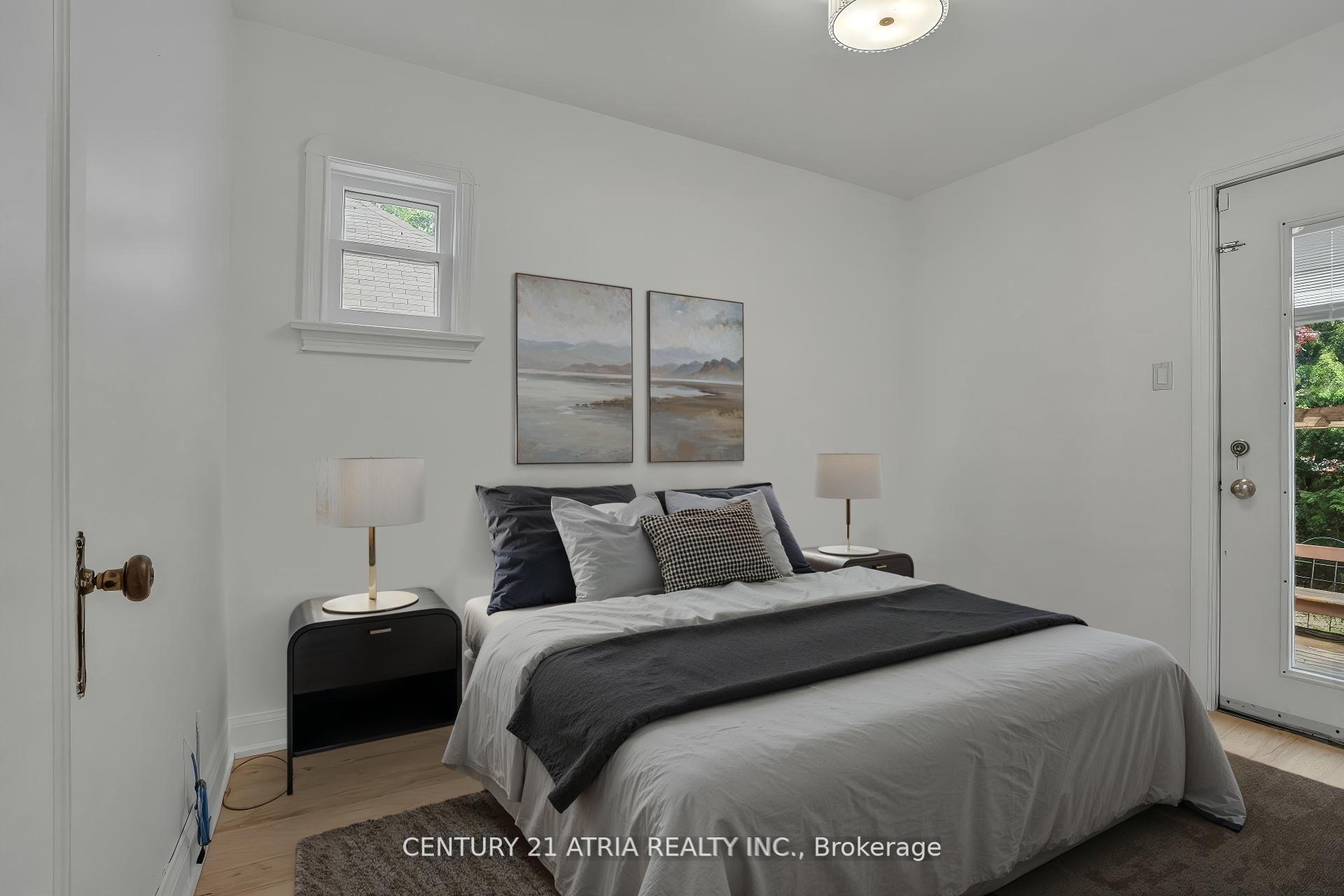 Photo 16 of 13 Sunnydale Drive S, Etobicoke, Stonegate-Queensway — HOMEH
