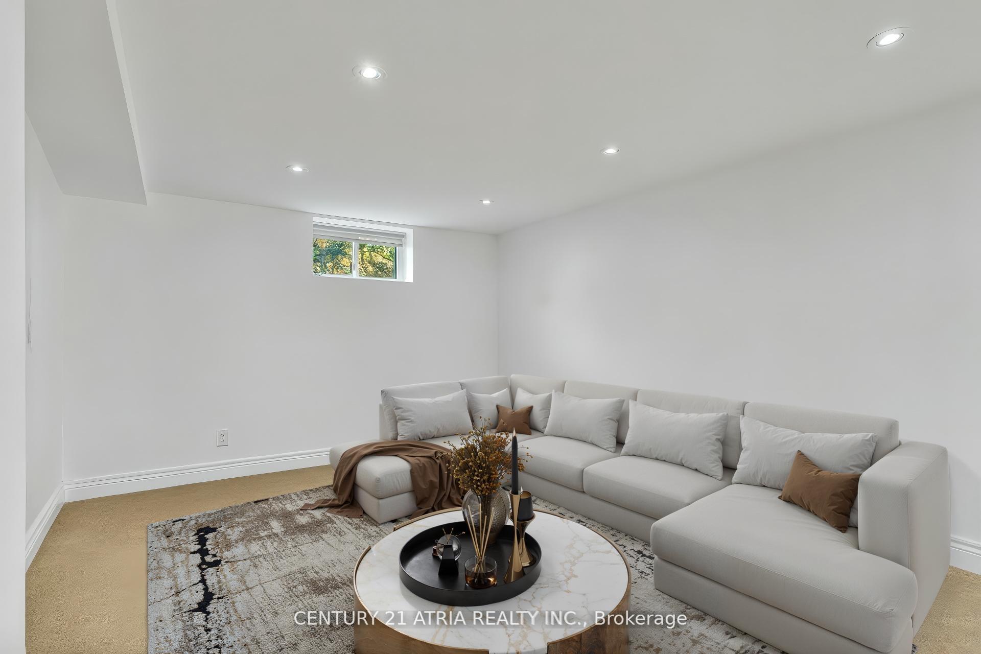 Photo 25 of 13 Sunnydale Drive S, Etobicoke, Stonegate-Queensway — HOMEH