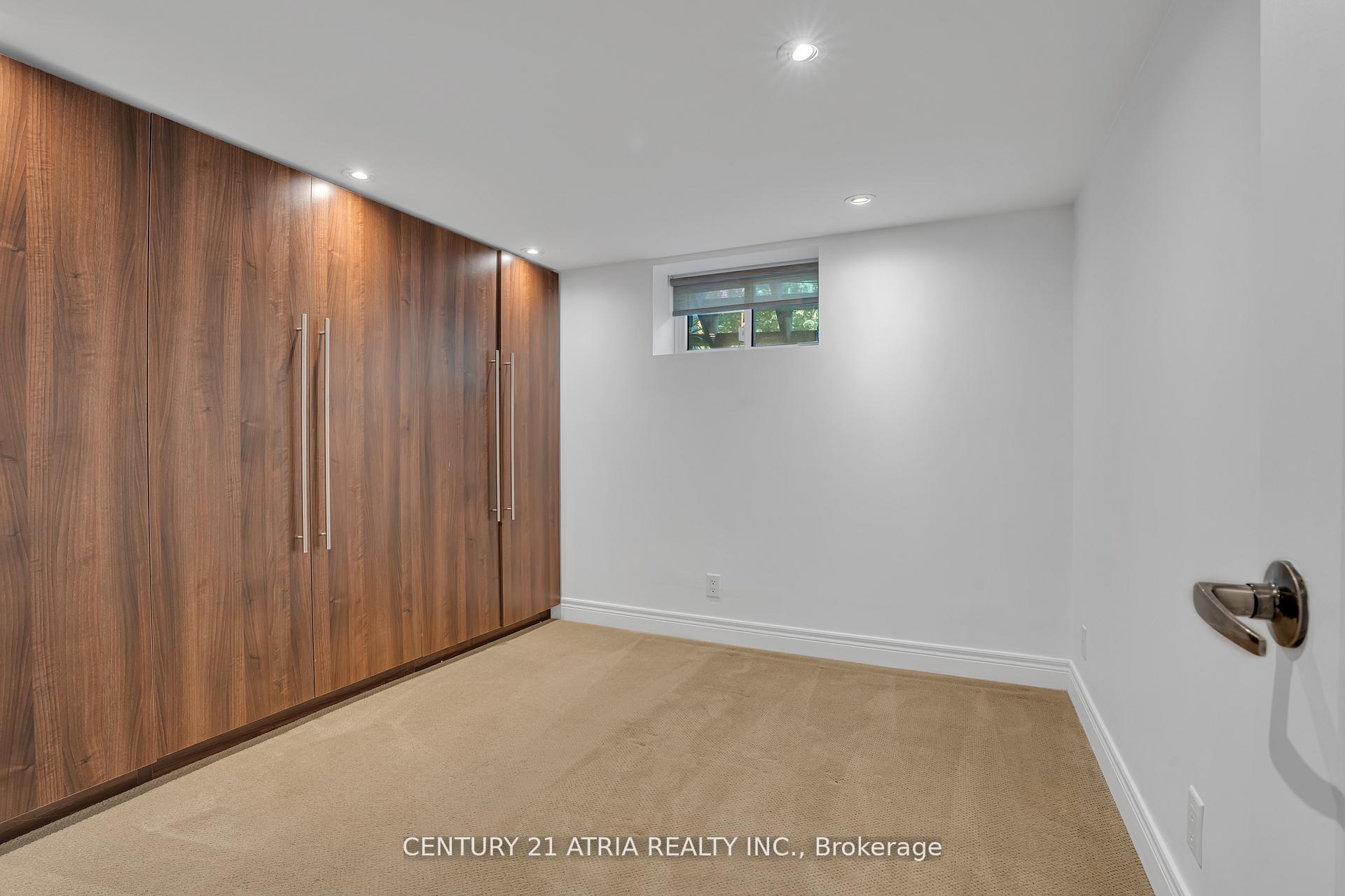 Photo 28 of 13 Sunnydale Drive S, Etobicoke, Stonegate-Queensway — HOMEH