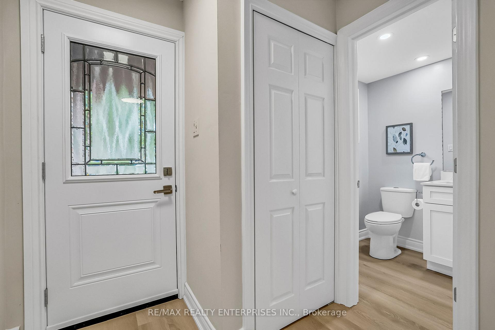 Photo 8 of 4 Wesmorland Avenue, Brampton, Heart Lake West — HOMEH