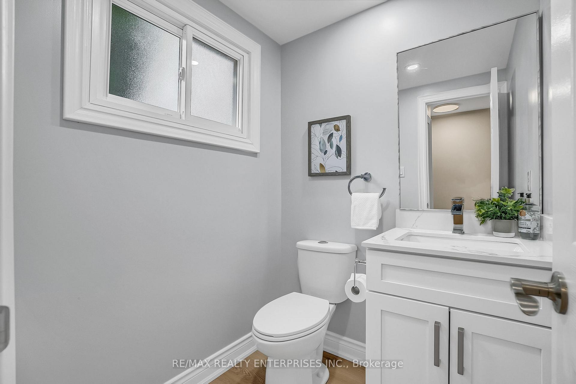 Photo 2 of 4 Wesmorland Avenue, Brampton, Heart Lake West — HOMEH