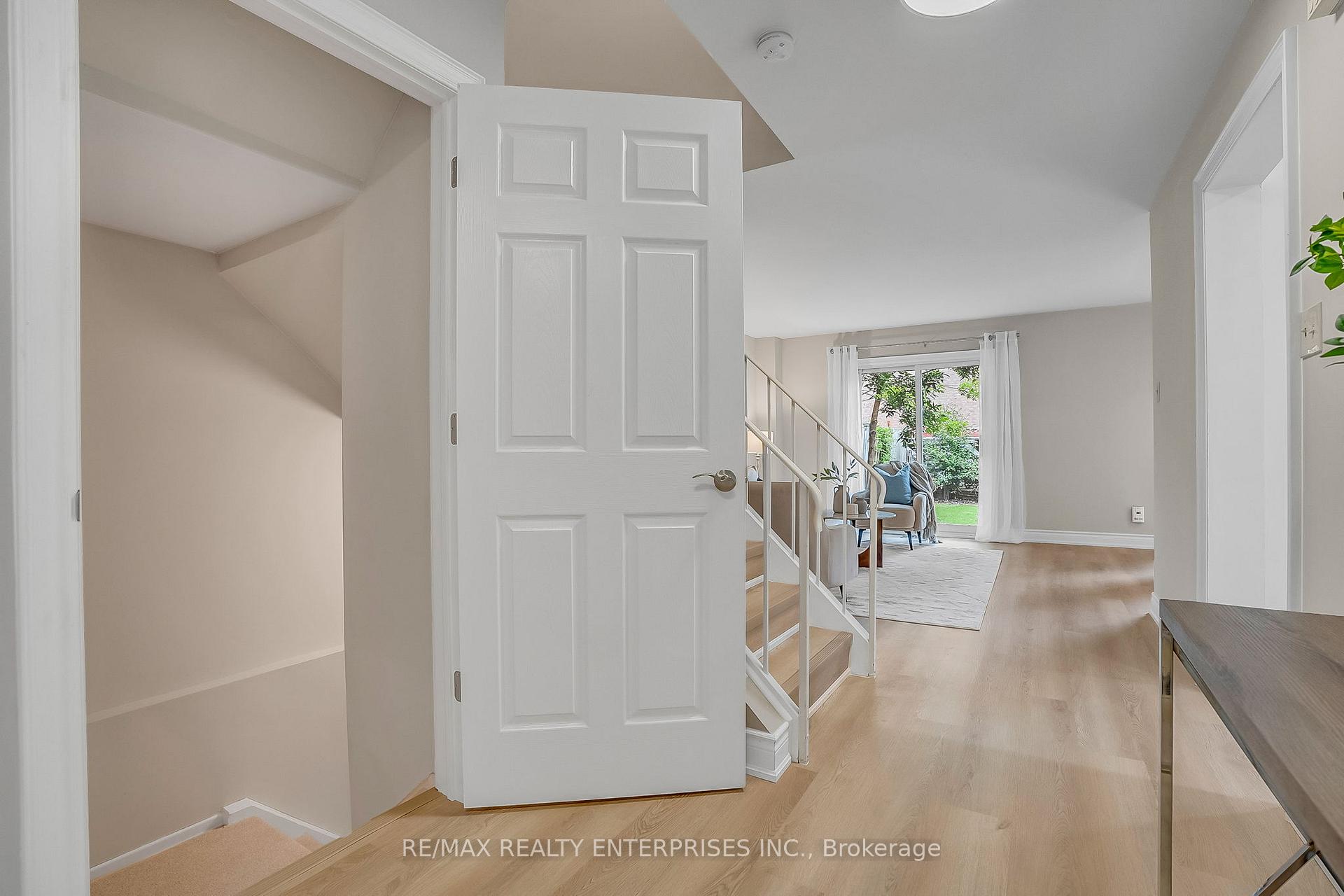 Photo 21 of 4 Wesmorland Avenue, Brampton, Heart Lake West — HOMEH
