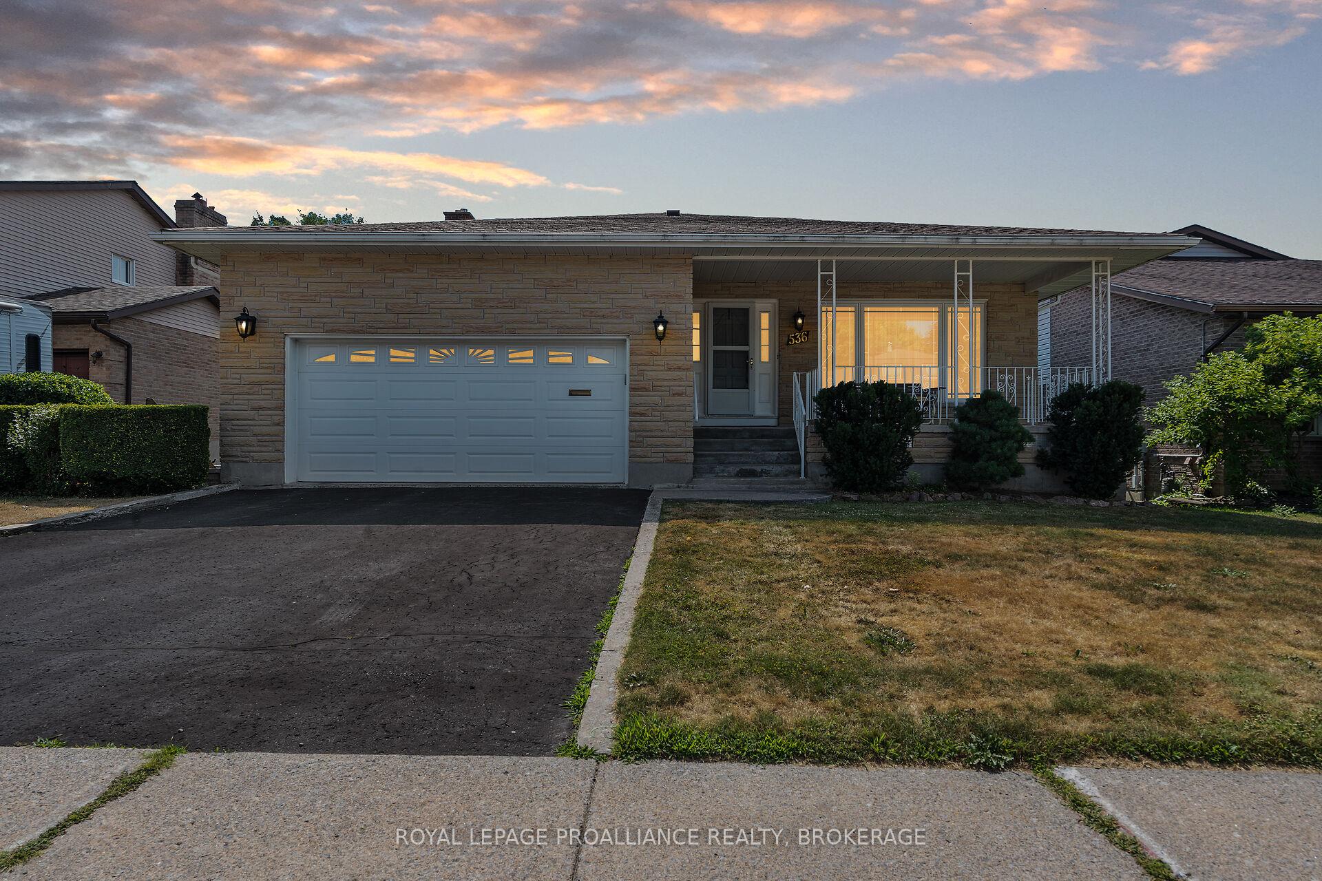 Photo 9 of 536 Braeside Crescent, Kingston, North of Taylor-Kidd Blvd — HOMEH