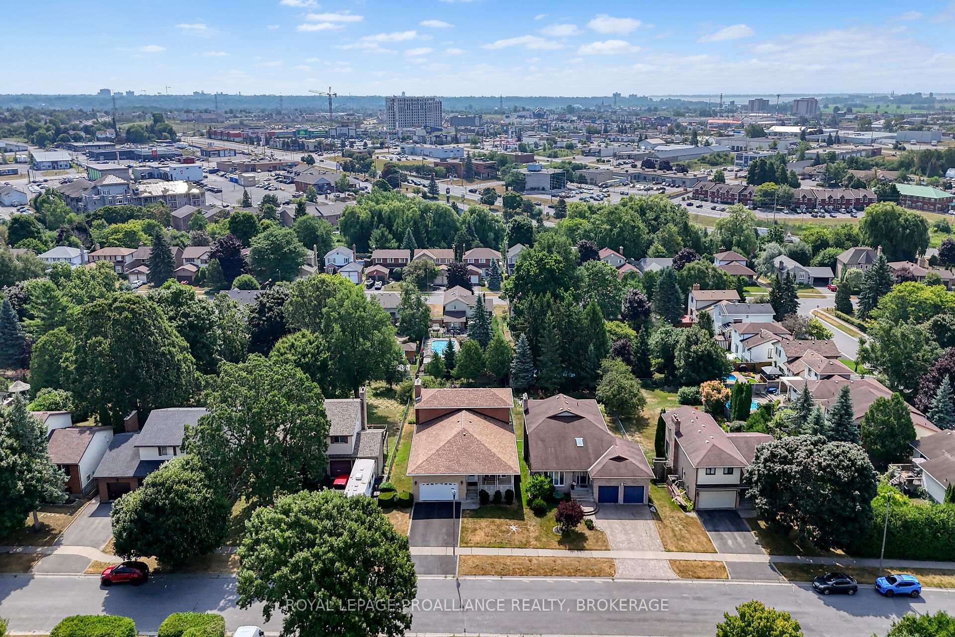 Photo 40 of 536 Braeside Crescent, Kingston, North of Taylor-Kidd Blvd — HOMEH