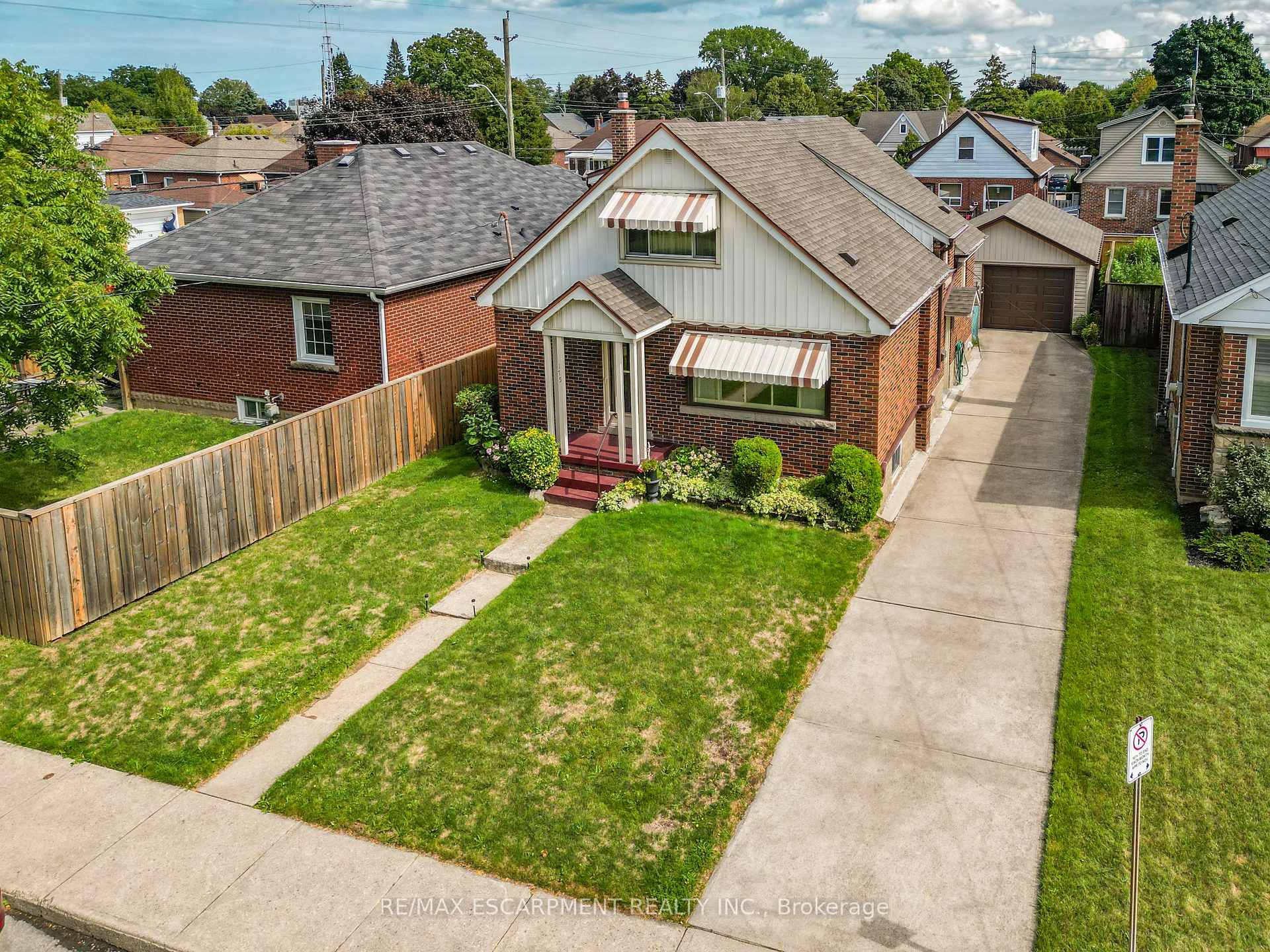 Photo 1 of 175 Garside Avenue S, Hamilton, Bartonville — HOMEH
