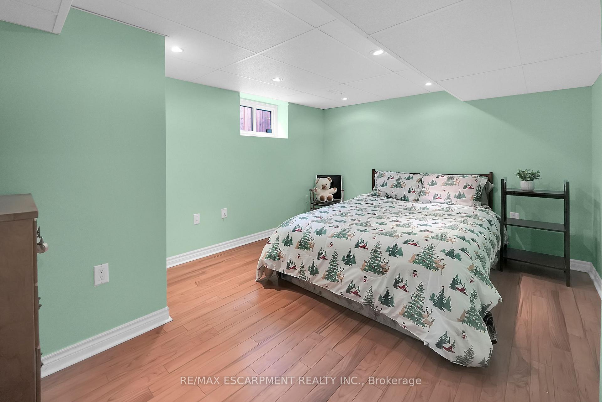 Photo 21 of 175 Garside Avenue S, Hamilton, Bartonville — HOMEH