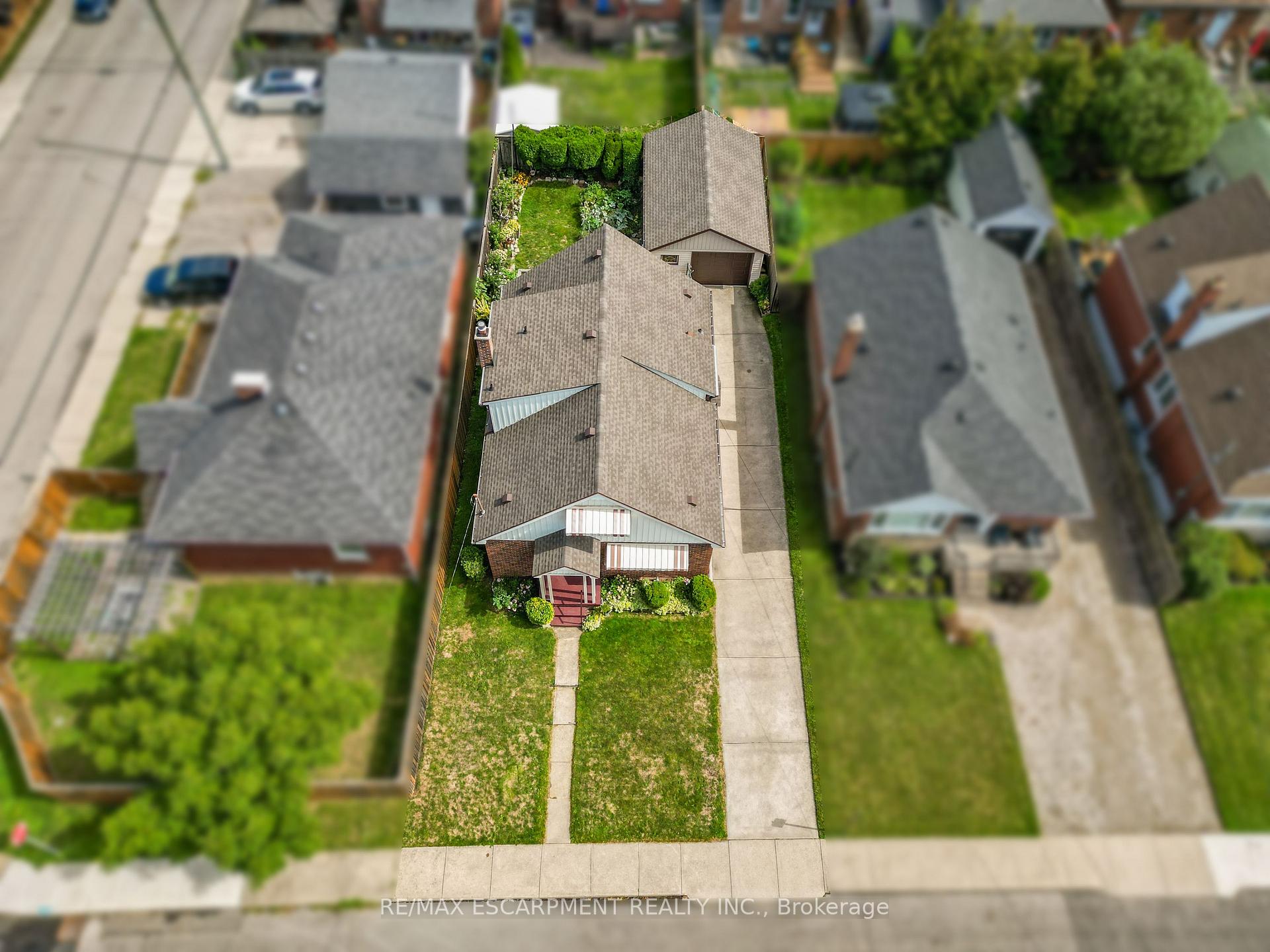 Photo 24 of 175 Garside Avenue S, Hamilton, Bartonville — HOMEH