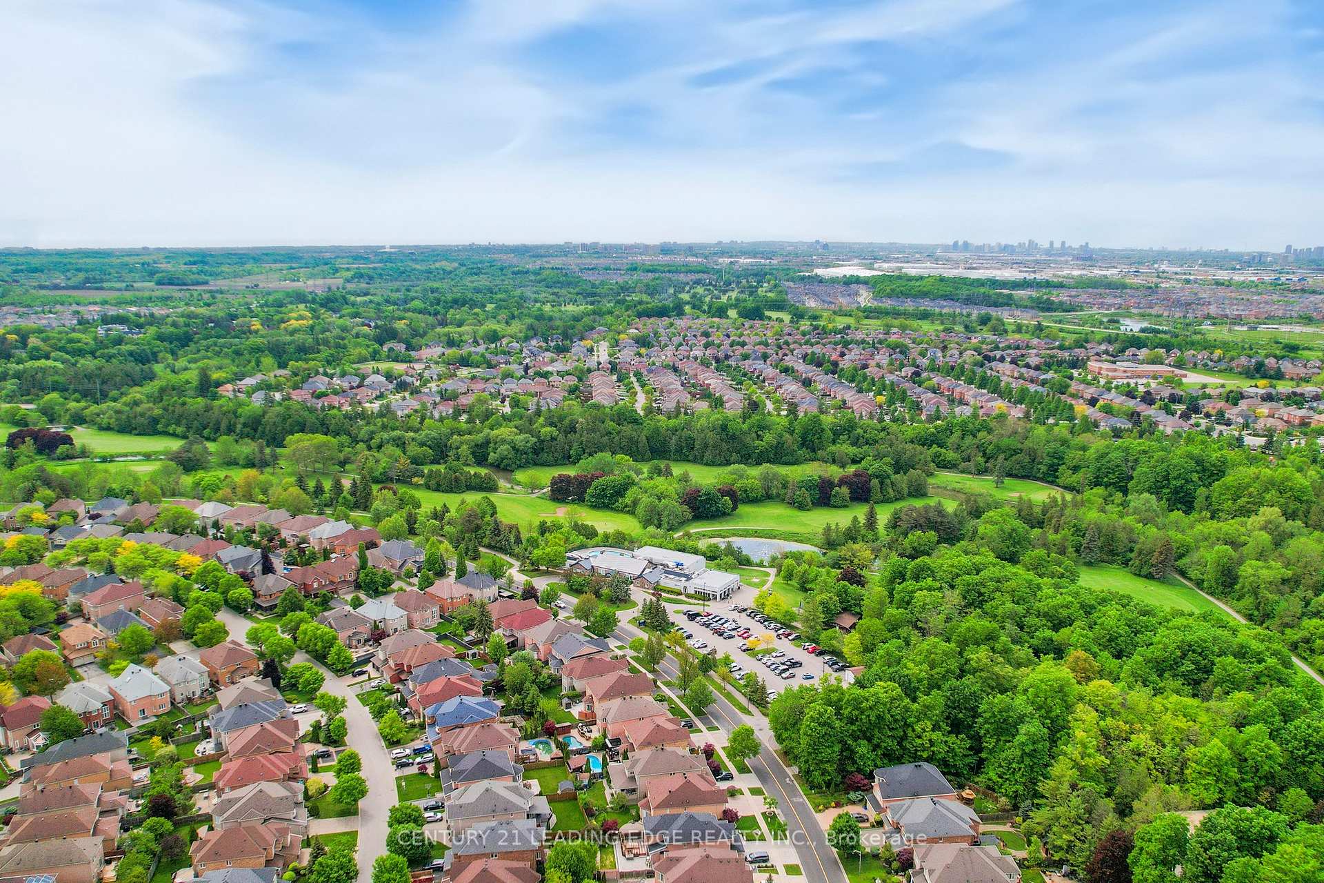 Photo 6 of 74 Littleleaf Crescent, Markham, Legacy — HOMEH