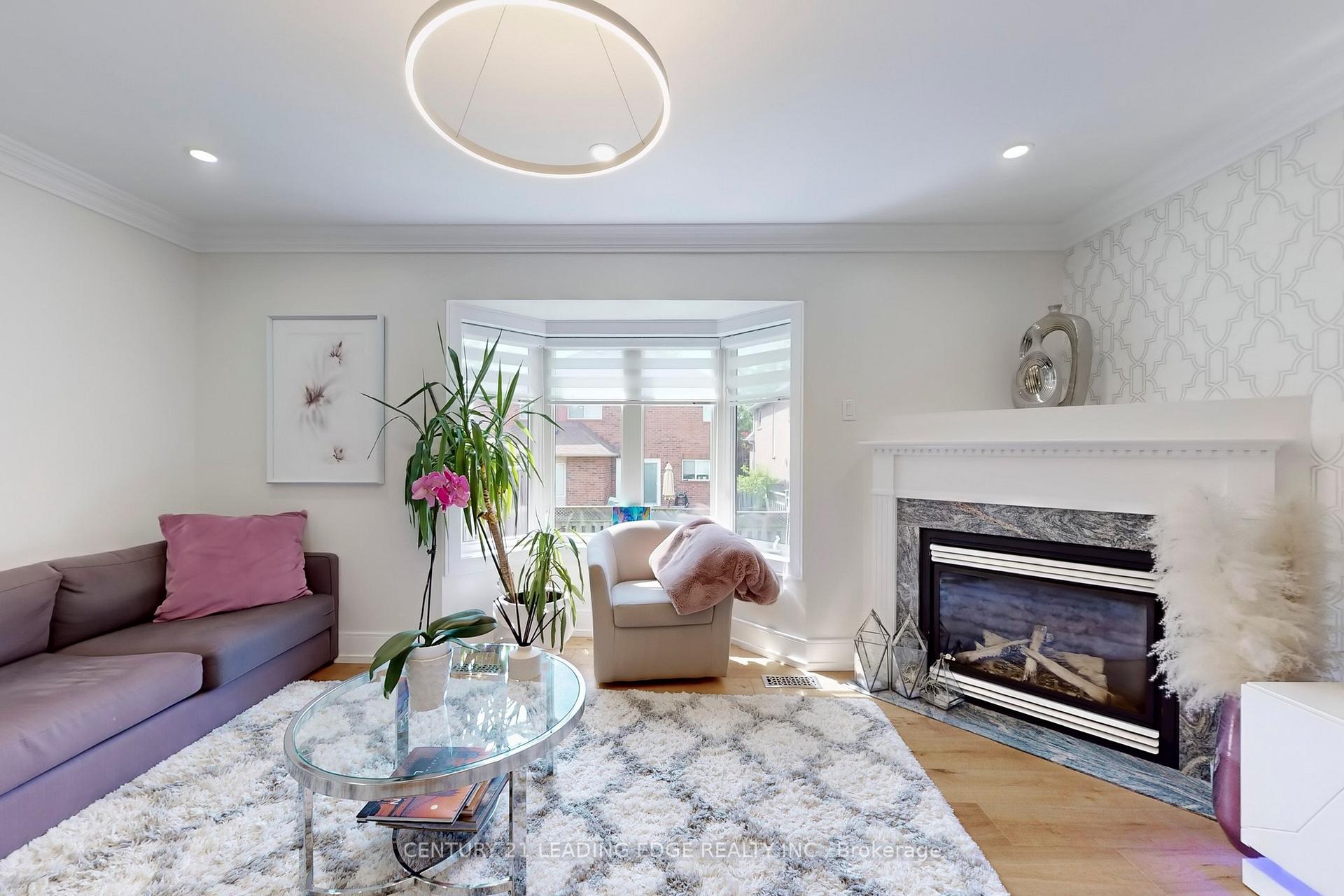 Photo 12 of 74 Littleleaf Crescent, Markham, Legacy — HOMEH