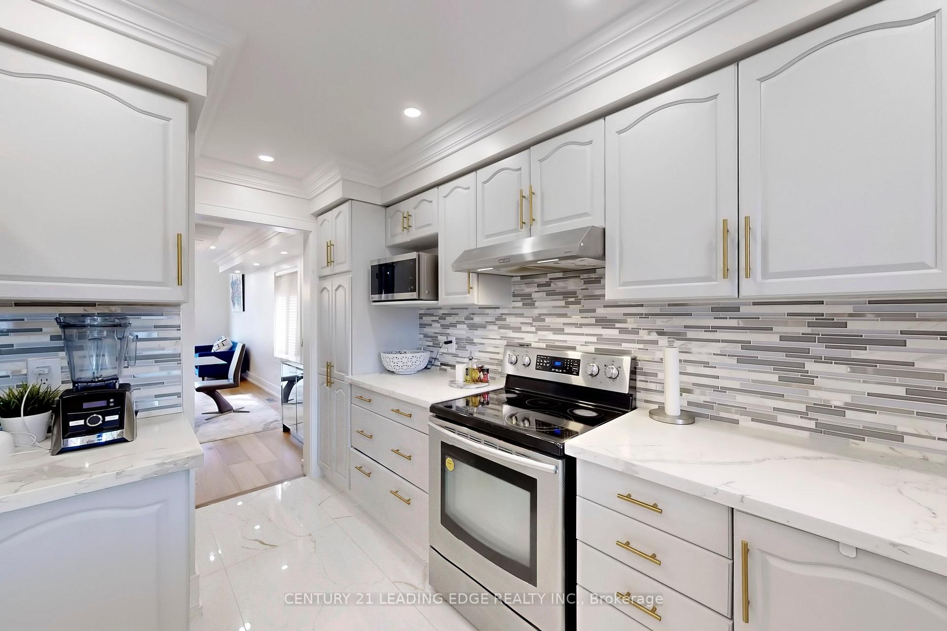 Photo 14 of 74 Littleleaf Crescent, Markham, Legacy — HOMEH