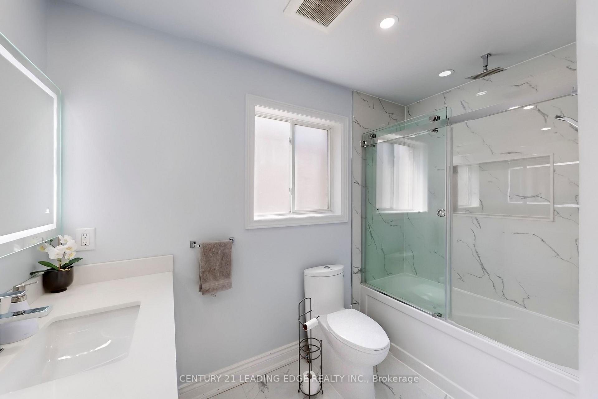 Photo 32 of 74 Littleleaf Crescent, Markham, Legacy — HOMEH