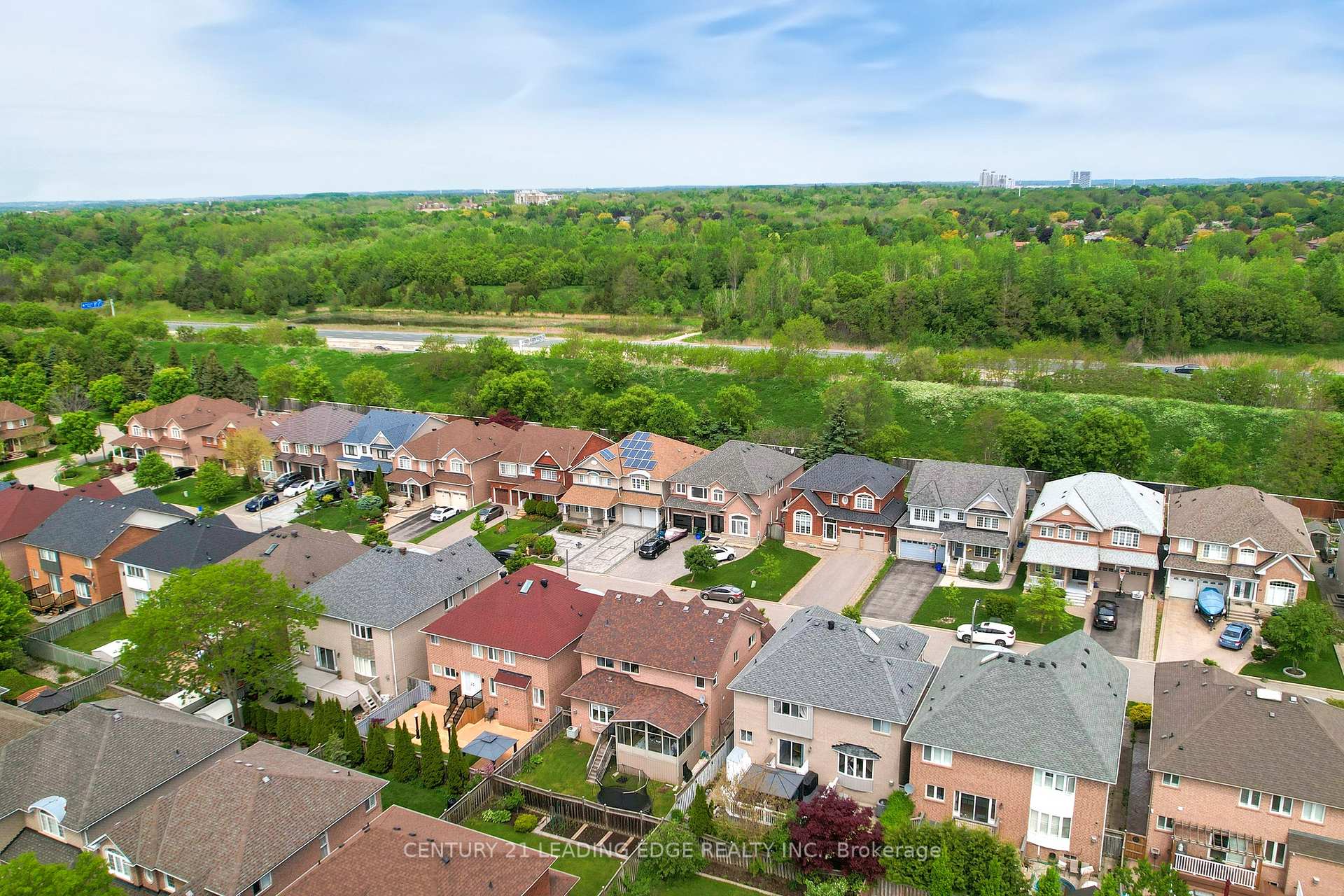 Photo 40 of 74 Littleleaf Crescent, Markham, Legacy — HOMEH