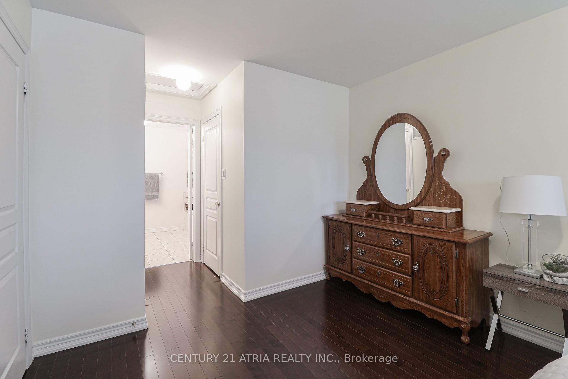 Photo 31 of 57 Haskett Drive, Markham, Box Grove — HOMEH