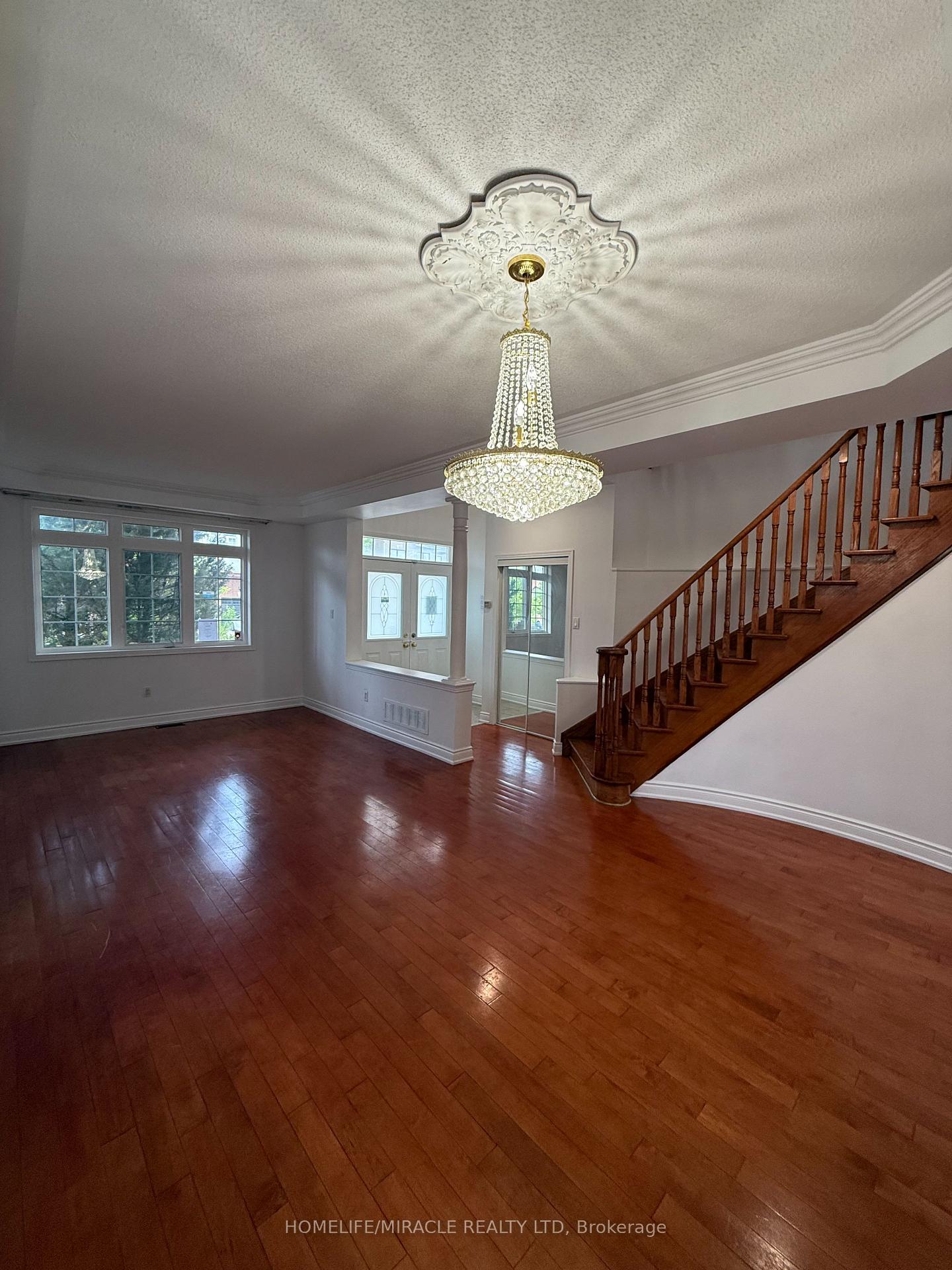 Photo 10 of 59 Oakford Drive, Markham, Cachet — HOMEH