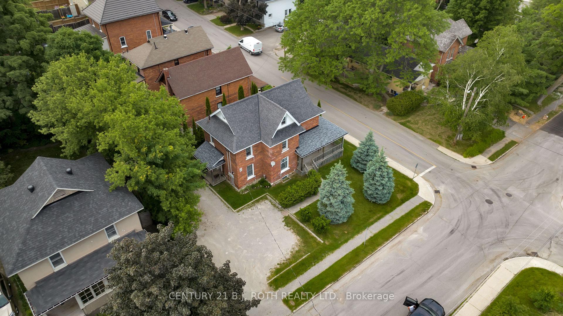 Photo 1 of 165 Parkview Avenue, Orillia — HOMEH