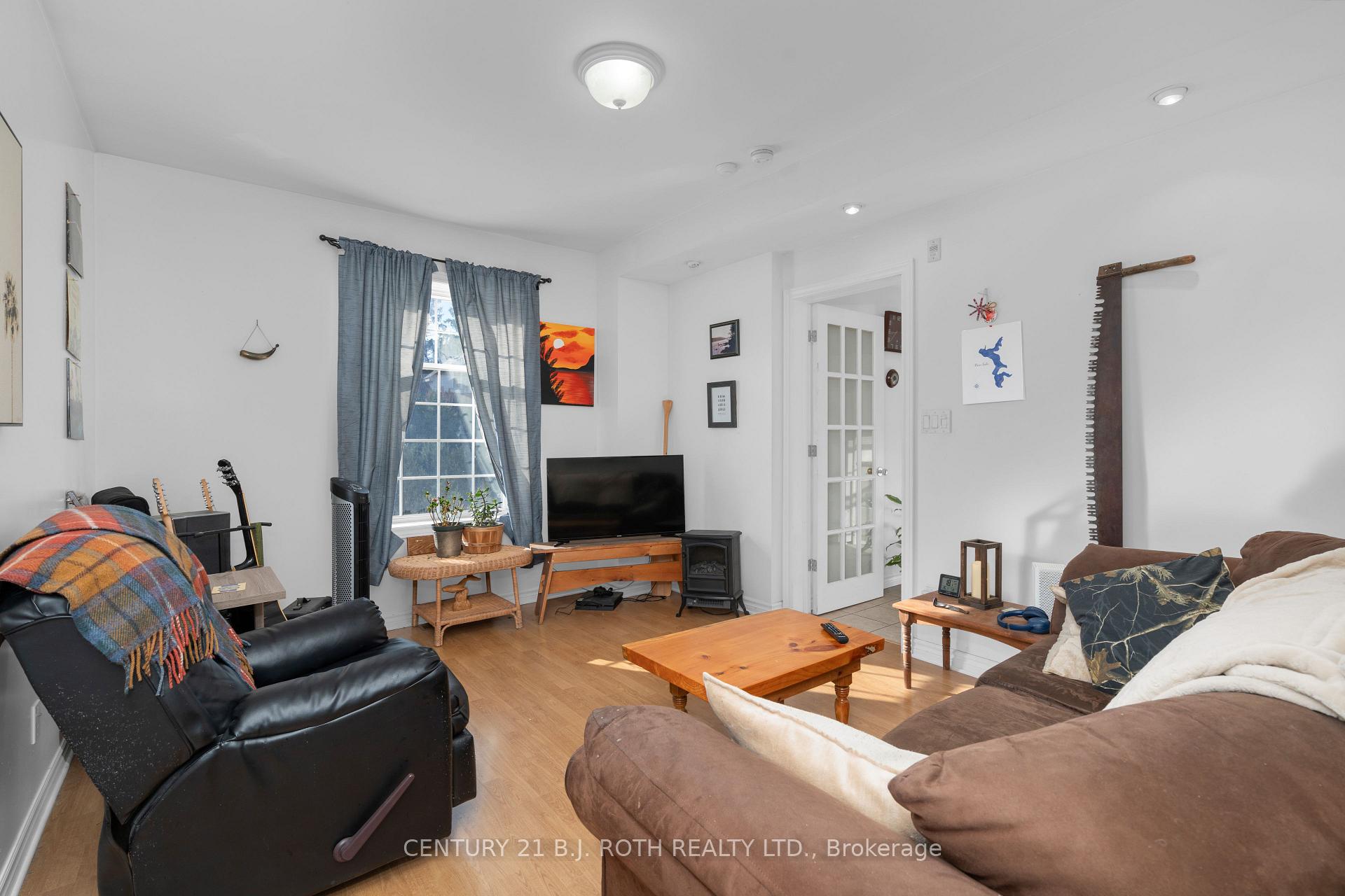 Photo 21 of 165 Parkview Avenue, Orillia — HOMEH