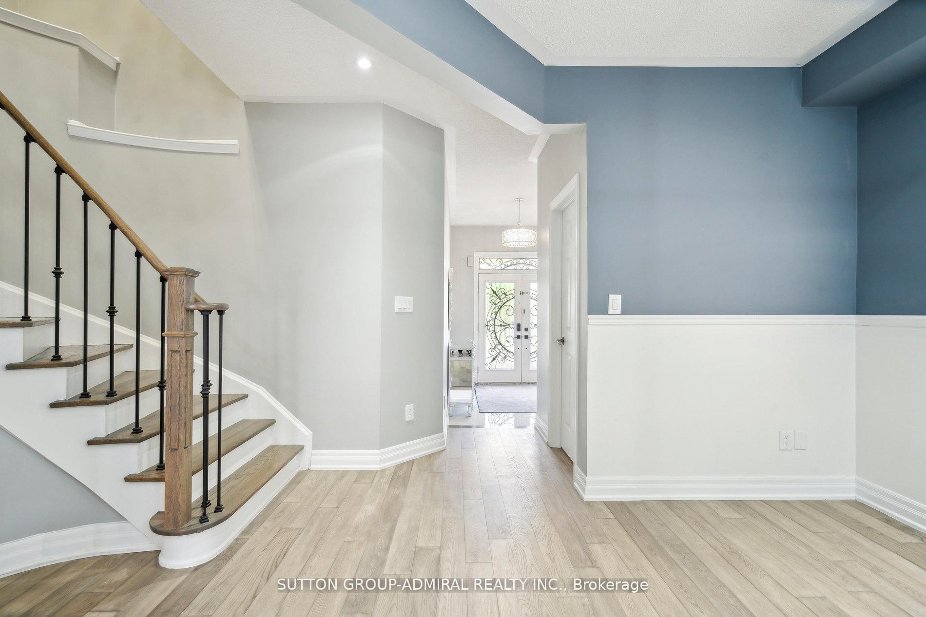 Photo 4 of 30 Blue Grouse Road, Vaughan, Patterson — HOMEH
