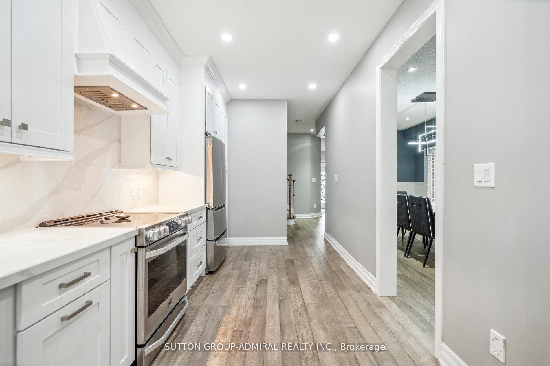 Photo 5 of 30 Blue Grouse Road, Vaughan, Patterson — HOMEH