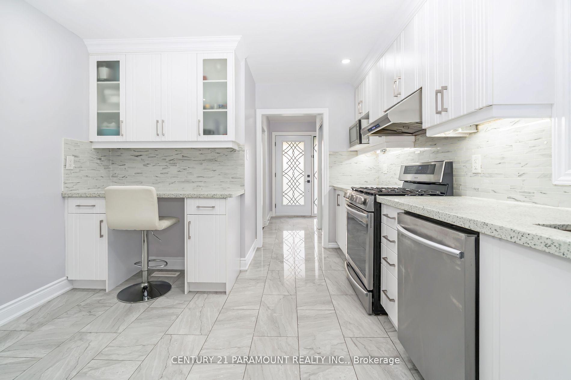 Photo 31 of 4 Beechwood Crescent, Brampton, Avondale — HOMEH