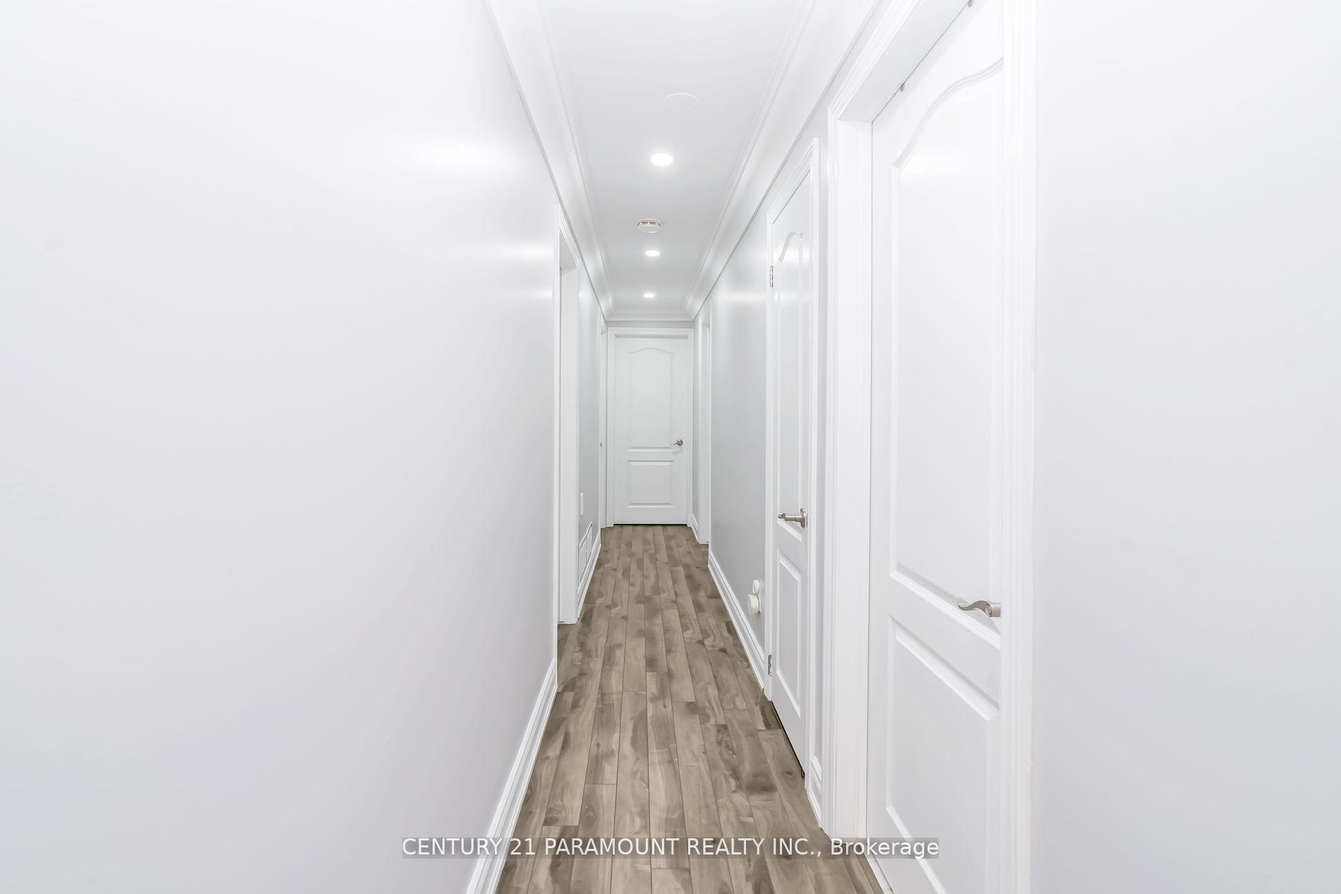 Photo 4 of 4 Beechwood Crescent, Brampton, Avondale — HOMEH
