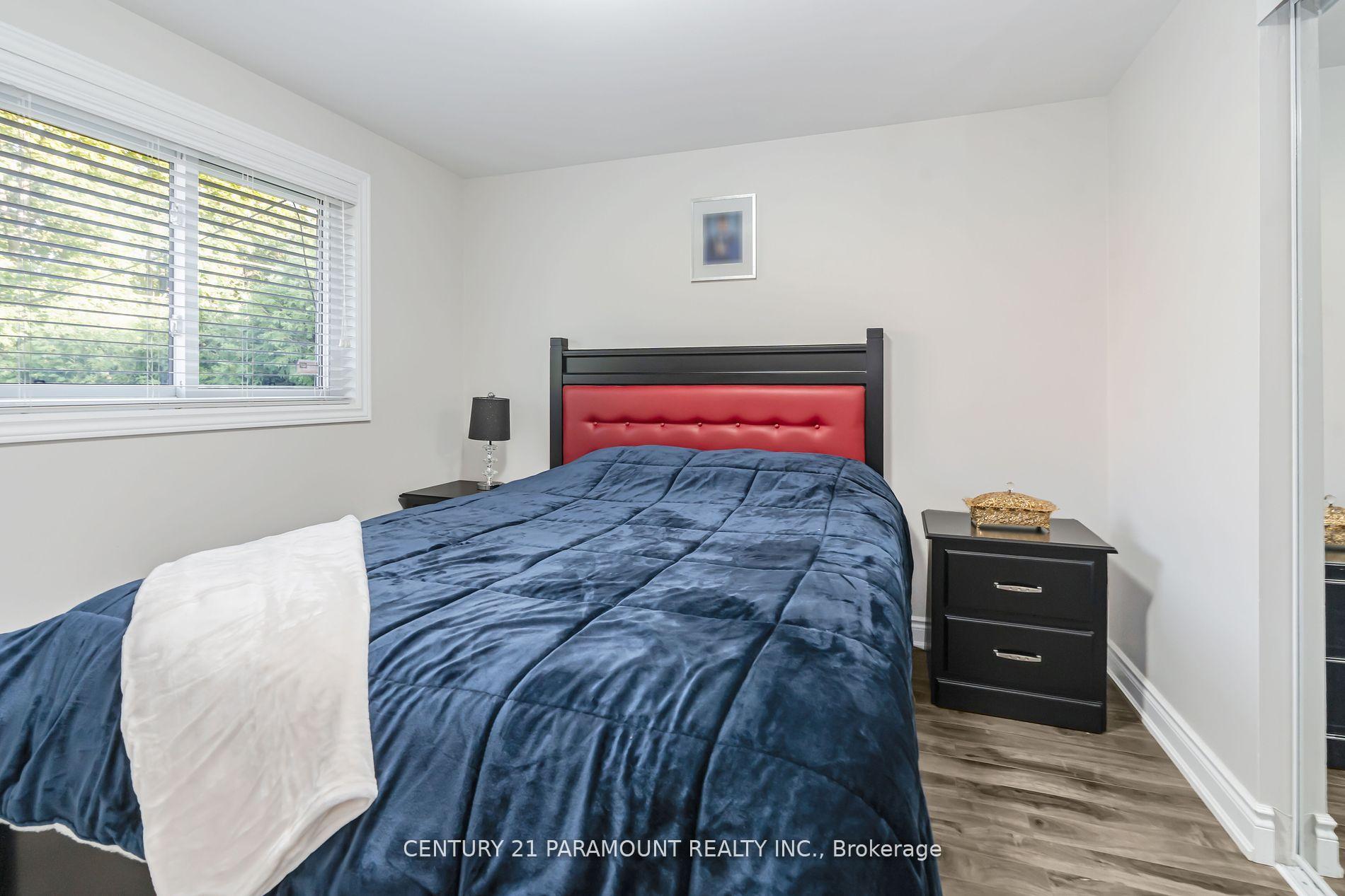 Photo 6 of 4 Beechwood Crescent, Brampton, Avondale — HOMEH