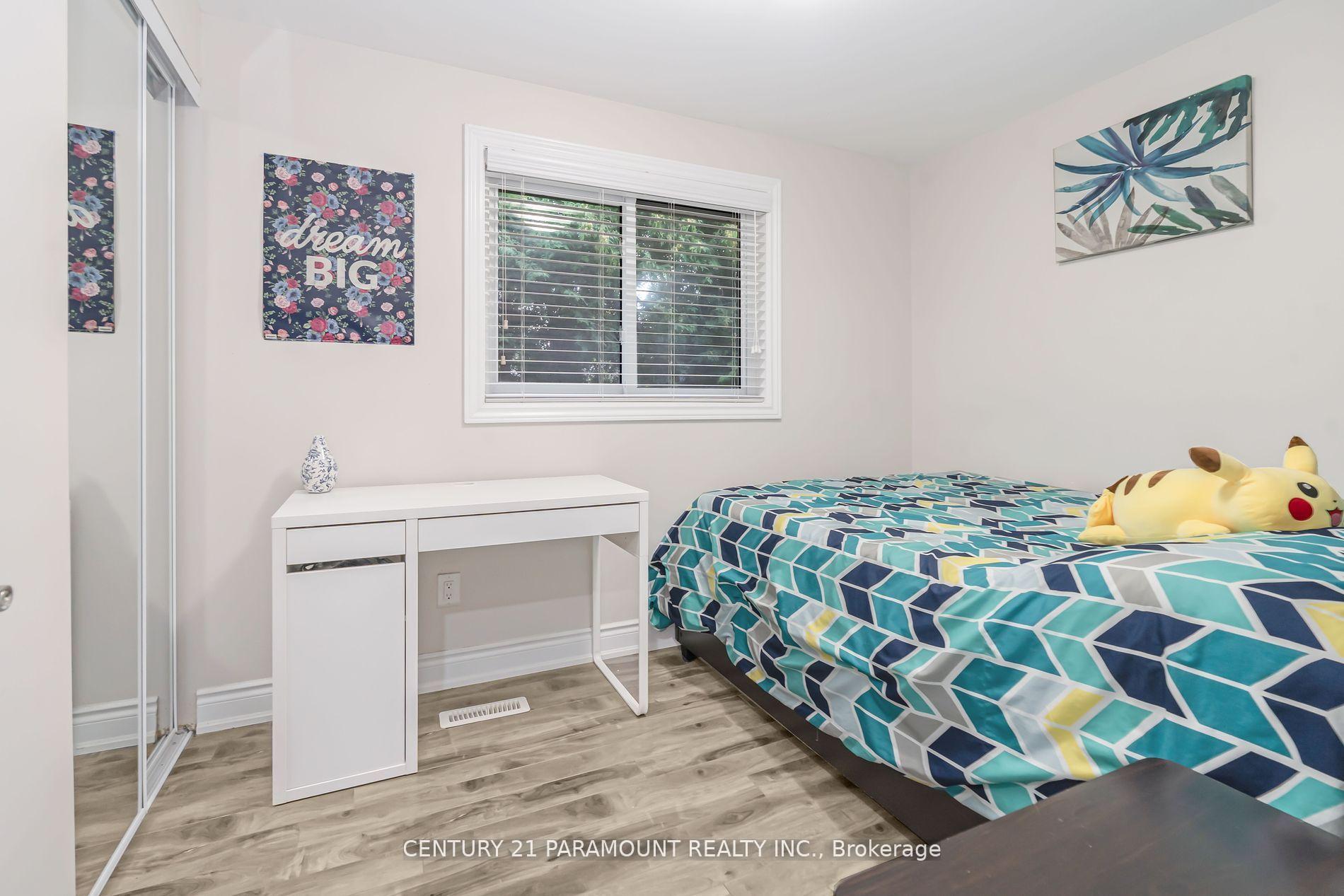 Photo 17 of 4 Beechwood Crescent, Brampton, Avondale — HOMEH