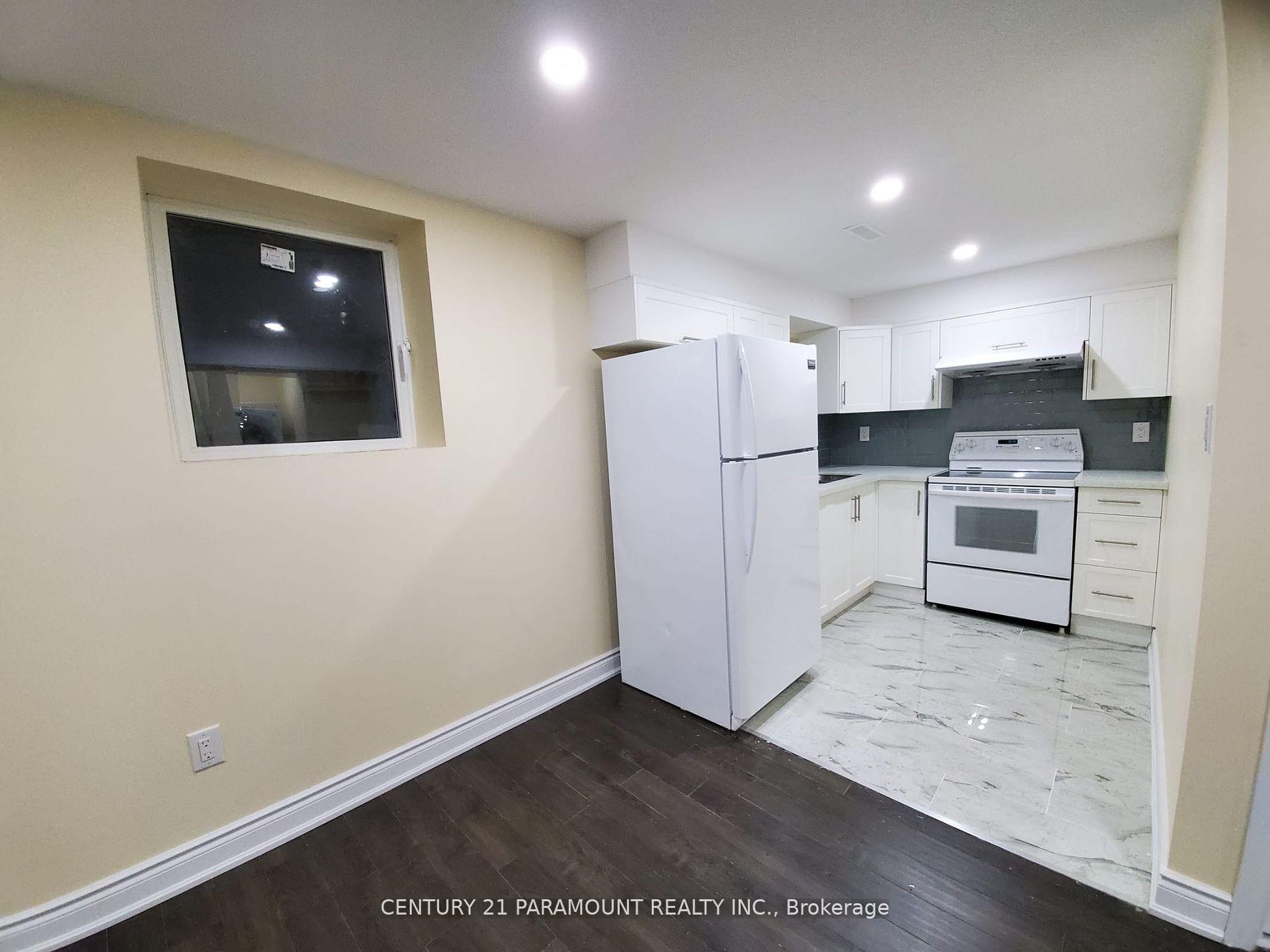 Photo 40 of 4 Beechwood Crescent, Brampton, Avondale — HOMEH