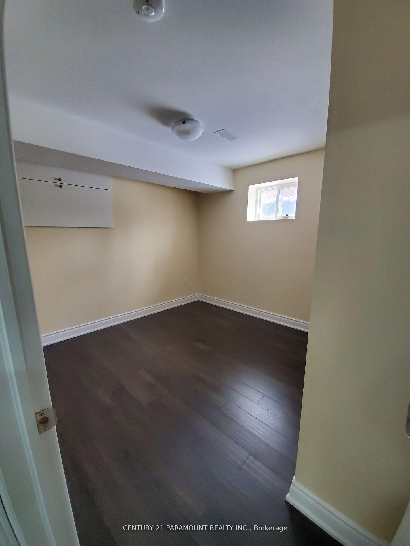 Photo 23 of 4 Beechwood Crescent, Brampton, Avondale — HOMEH