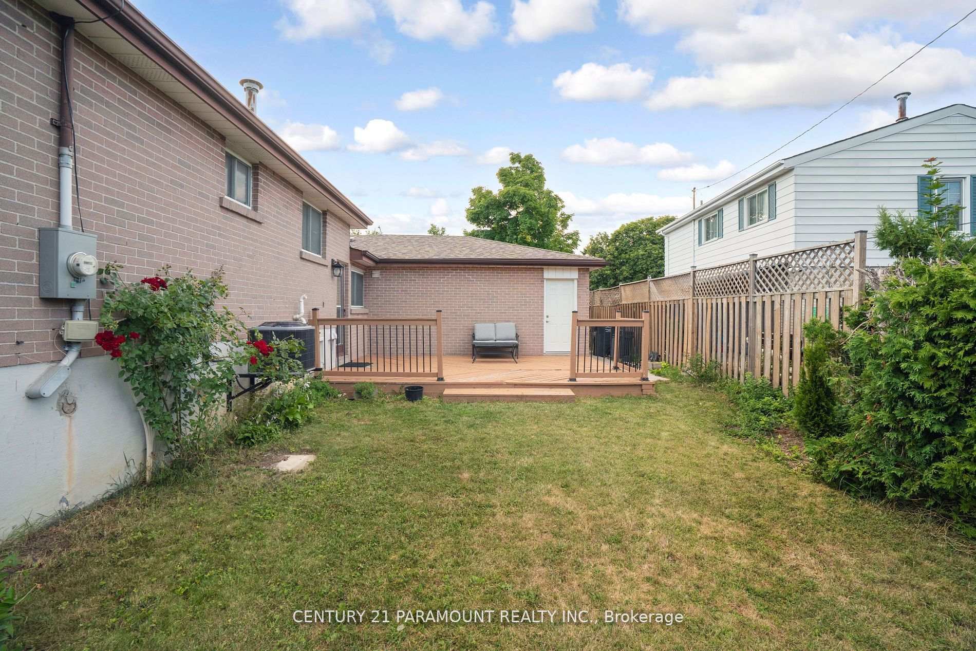 Photo 34 of 4 Beechwood Crescent, Brampton, Avondale — HOMEH