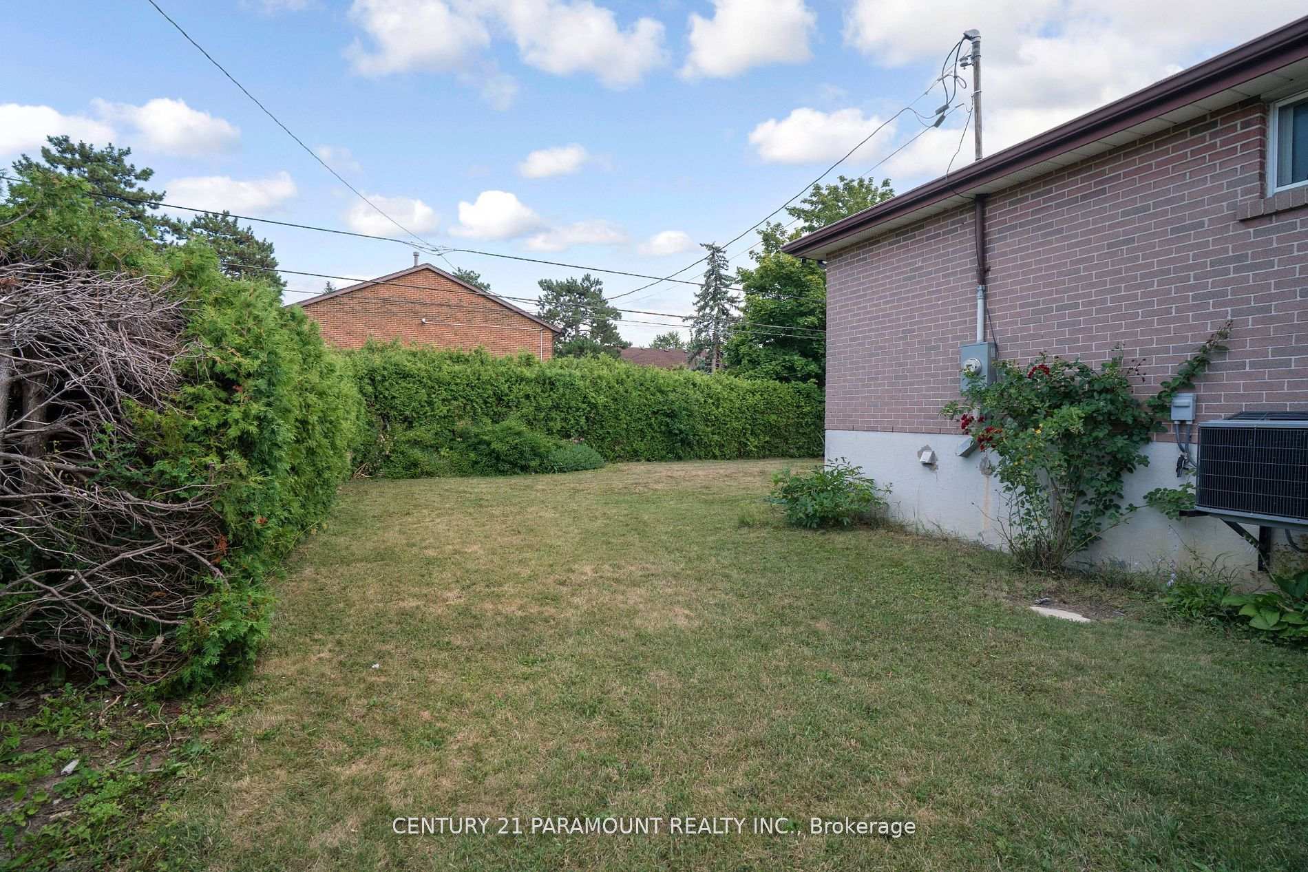 Photo 42 of 4 Beechwood Crescent, Brampton, Avondale — HOMEH