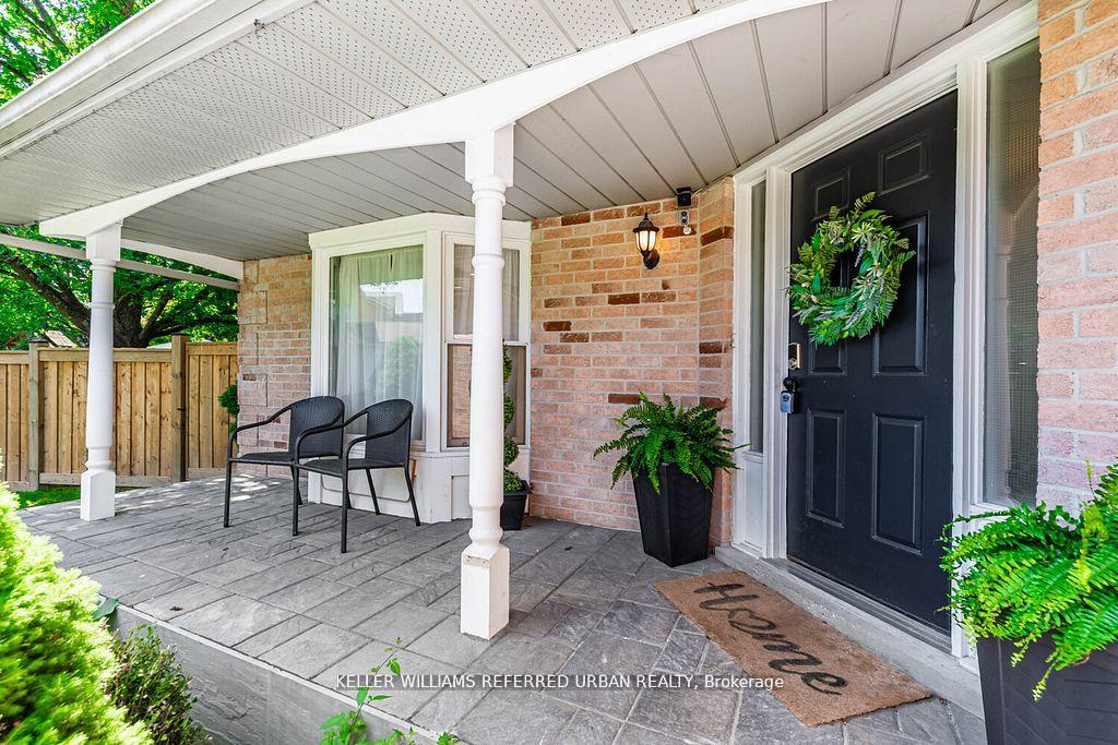 Photo 4 of 42 Haskell Crescent, Aurora, Aurora Highlands — HOMEH