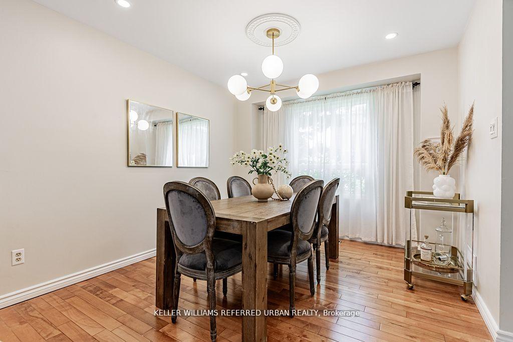 Photo 6 of 42 Haskell Crescent, Aurora, Aurora Highlands — HOMEH
