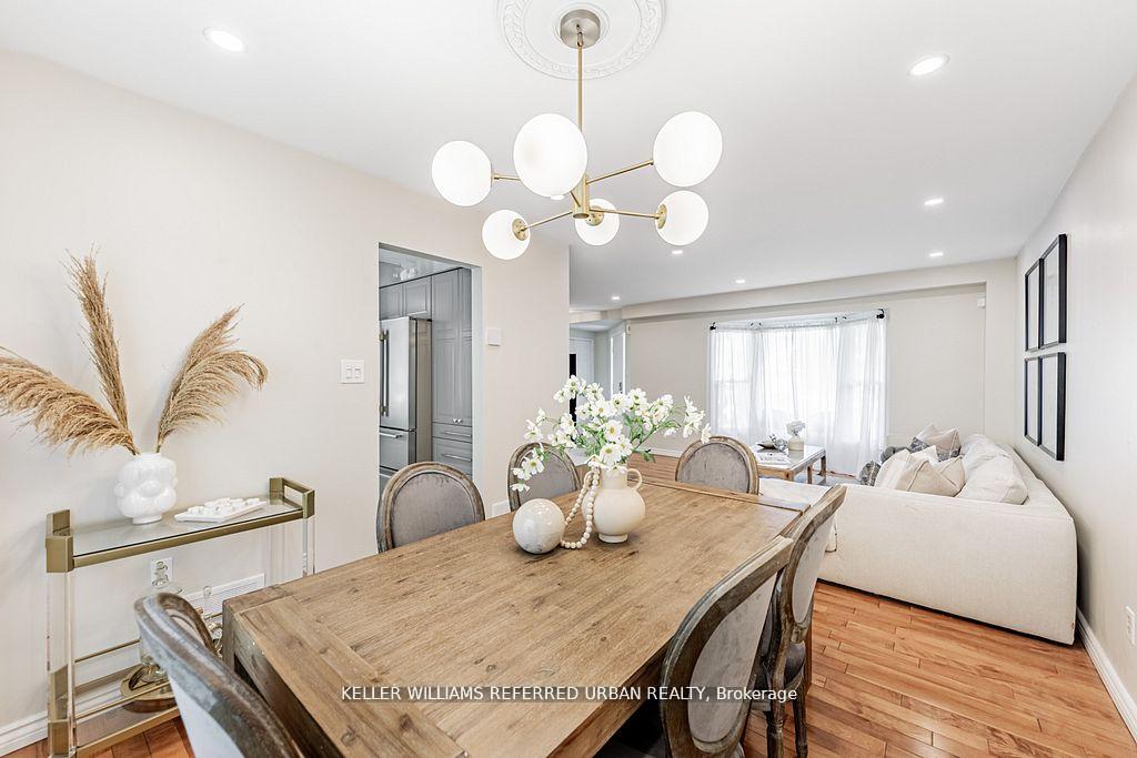 Photo 7 of 42 Haskell Crescent, Aurora, Aurora Highlands — HOMEH