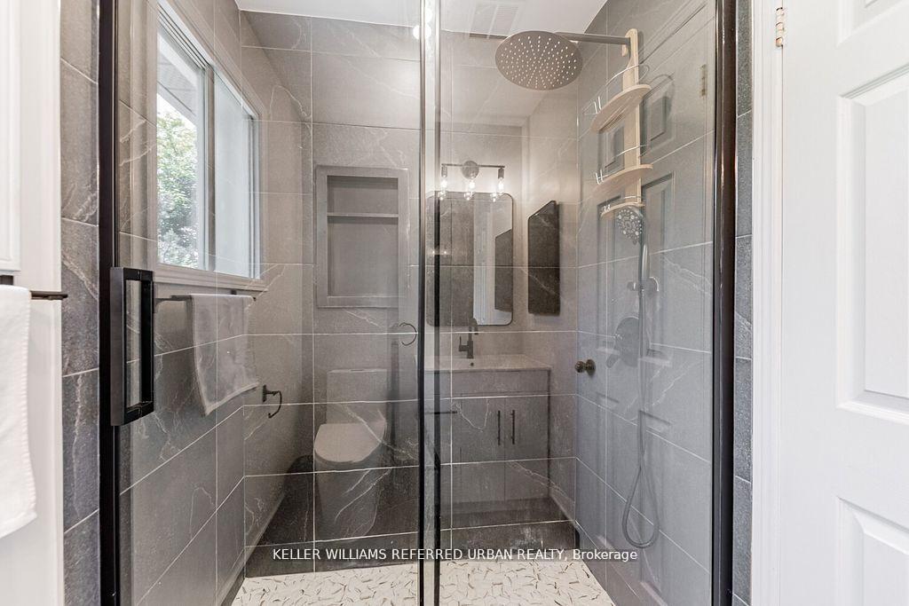 Photo 20 of 42 Haskell Crescent, Aurora, Aurora Highlands — HOMEH
