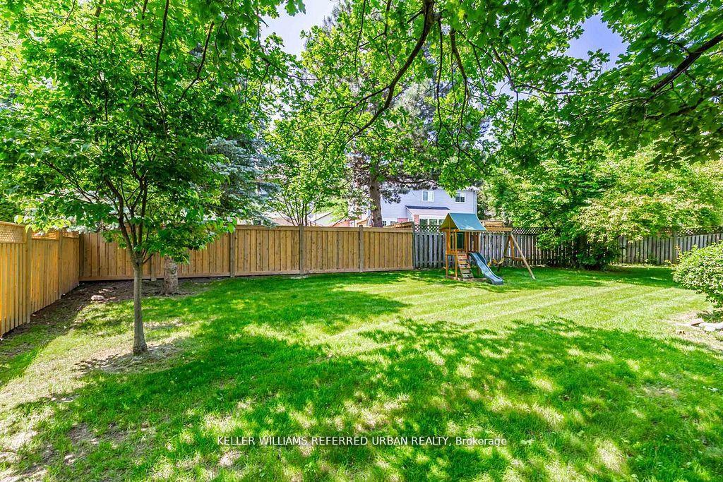 Photo 30 of 42 Haskell Crescent, Aurora, Aurora Highlands — HOMEH