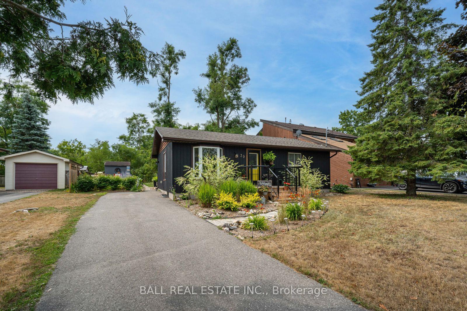 Photo 25 of 39 Bishop Street, Selwyn — HOMEH