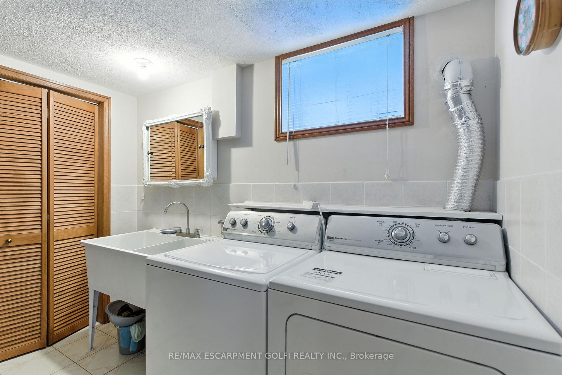 Photo 37 of 31 Village Drive, Hamilton, Kentley — HOMEH
