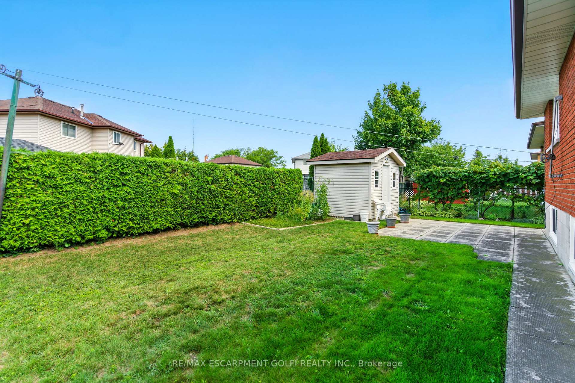 Photo 41 of 31 Village Drive, Hamilton, Kentley — HOMEH
