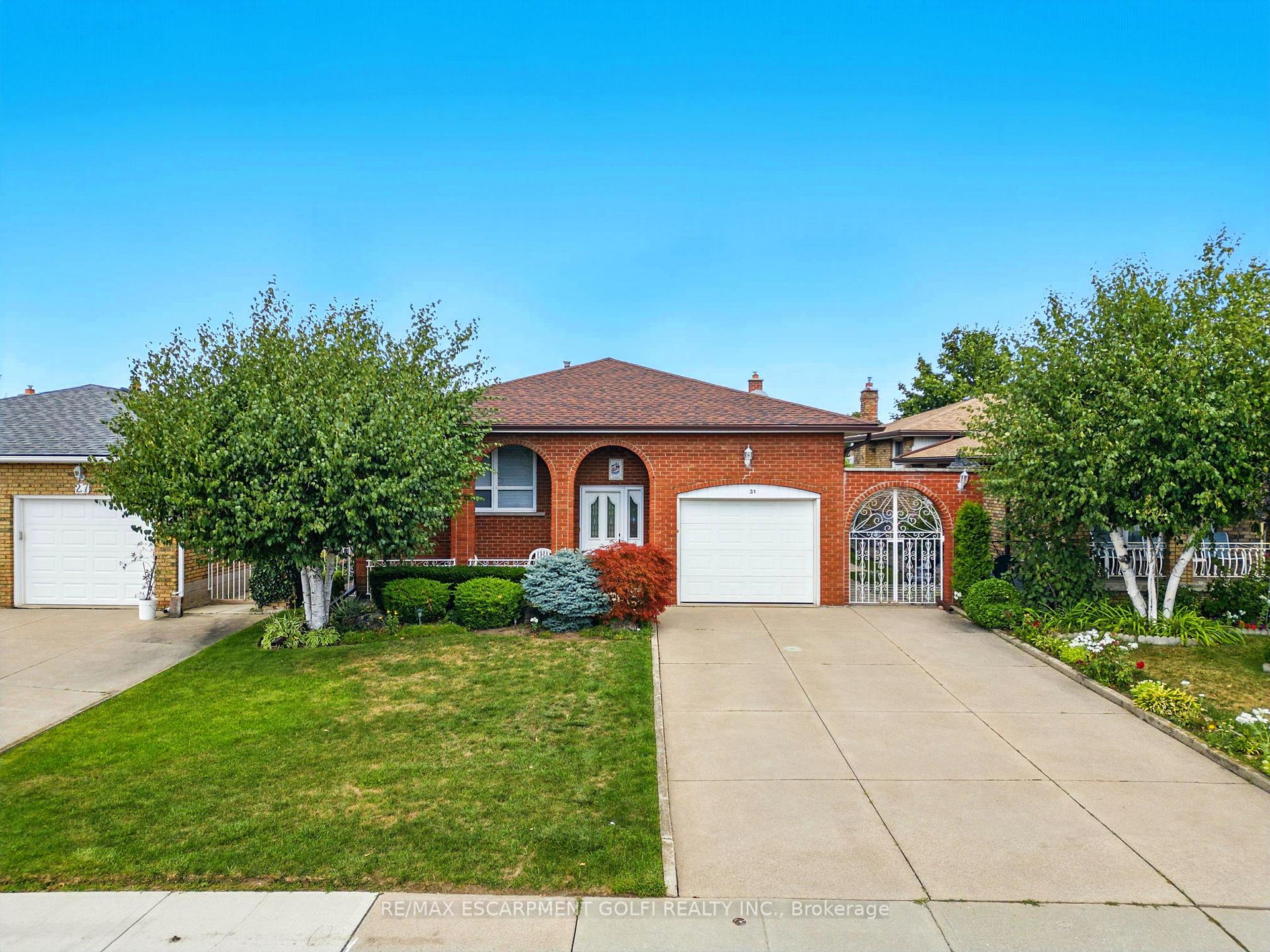 Photo 48 of 31 Village Drive, Hamilton, Kentley — HOMEH