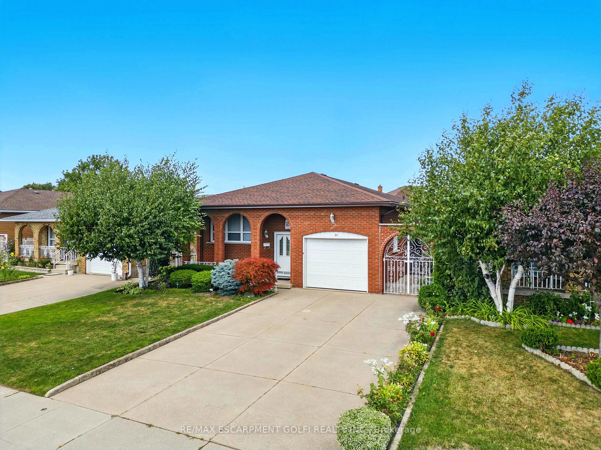 Photo 46 of 31 Village Drive, Hamilton, Kentley — HOMEH