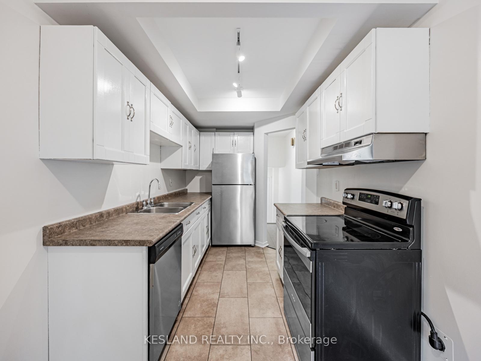 Photo 21 of 2 Reginald Crescent, Markham, Markham Village — HOMEH