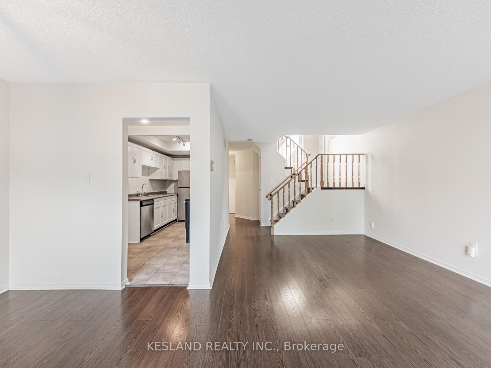 Photo 14 of 2 Reginald Crescent, Markham, Markham Village — HOMEH