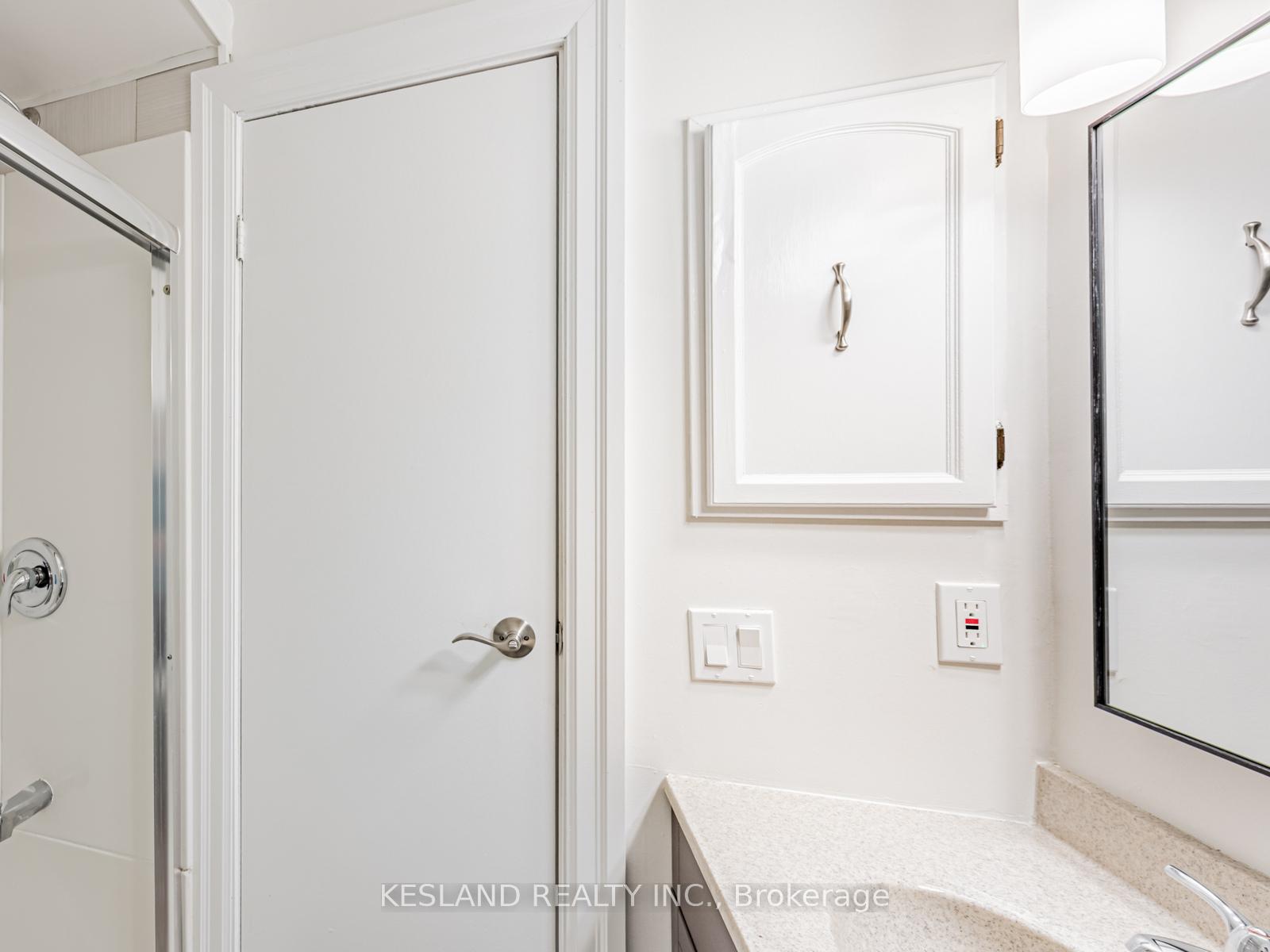 Photo 33 of 2 Reginald Crescent, Markham, Markham Village — HOMEH