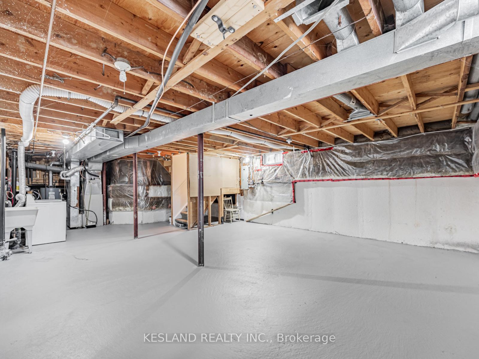 Photo 32 of 2 Reginald Crescent, Markham, Markham Village — HOMEH