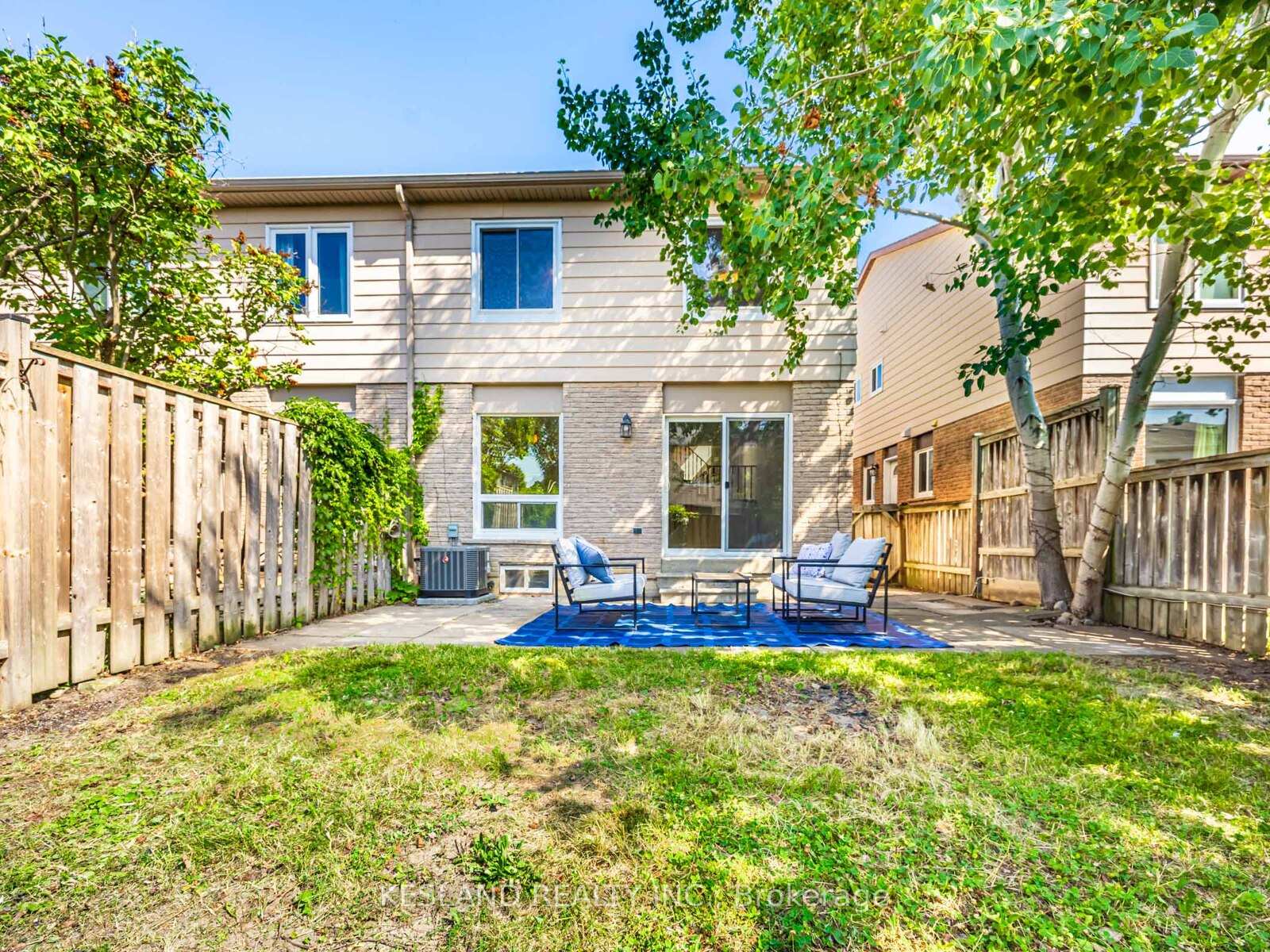 Photo 27 of 2 Reginald Crescent, Markham, Markham Village — HOMEH