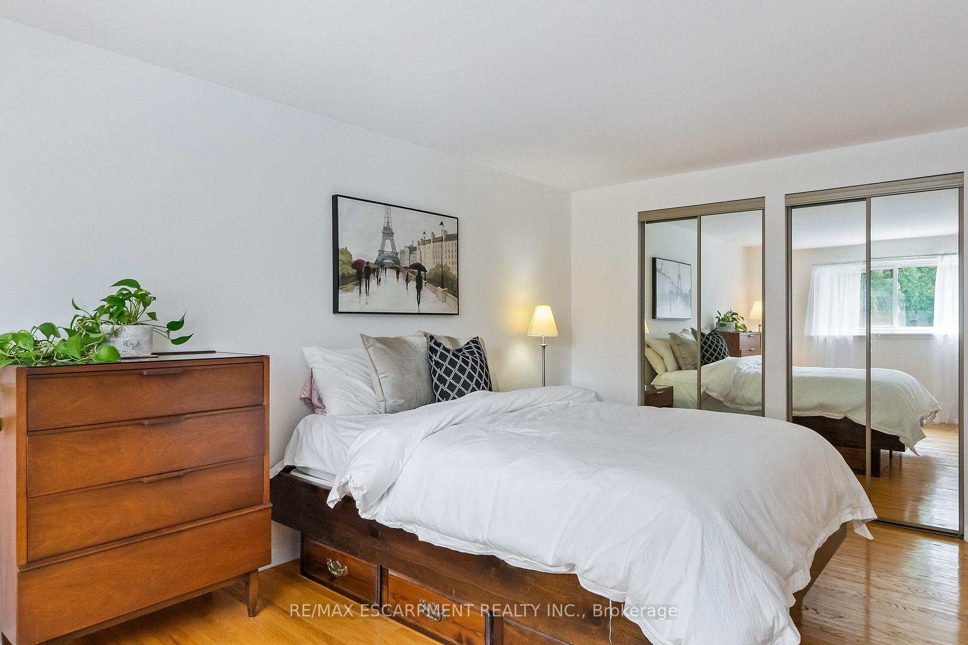 Photo 21 of 45 Dunblaine Crescent, Brampton, Southgate — HOMEH