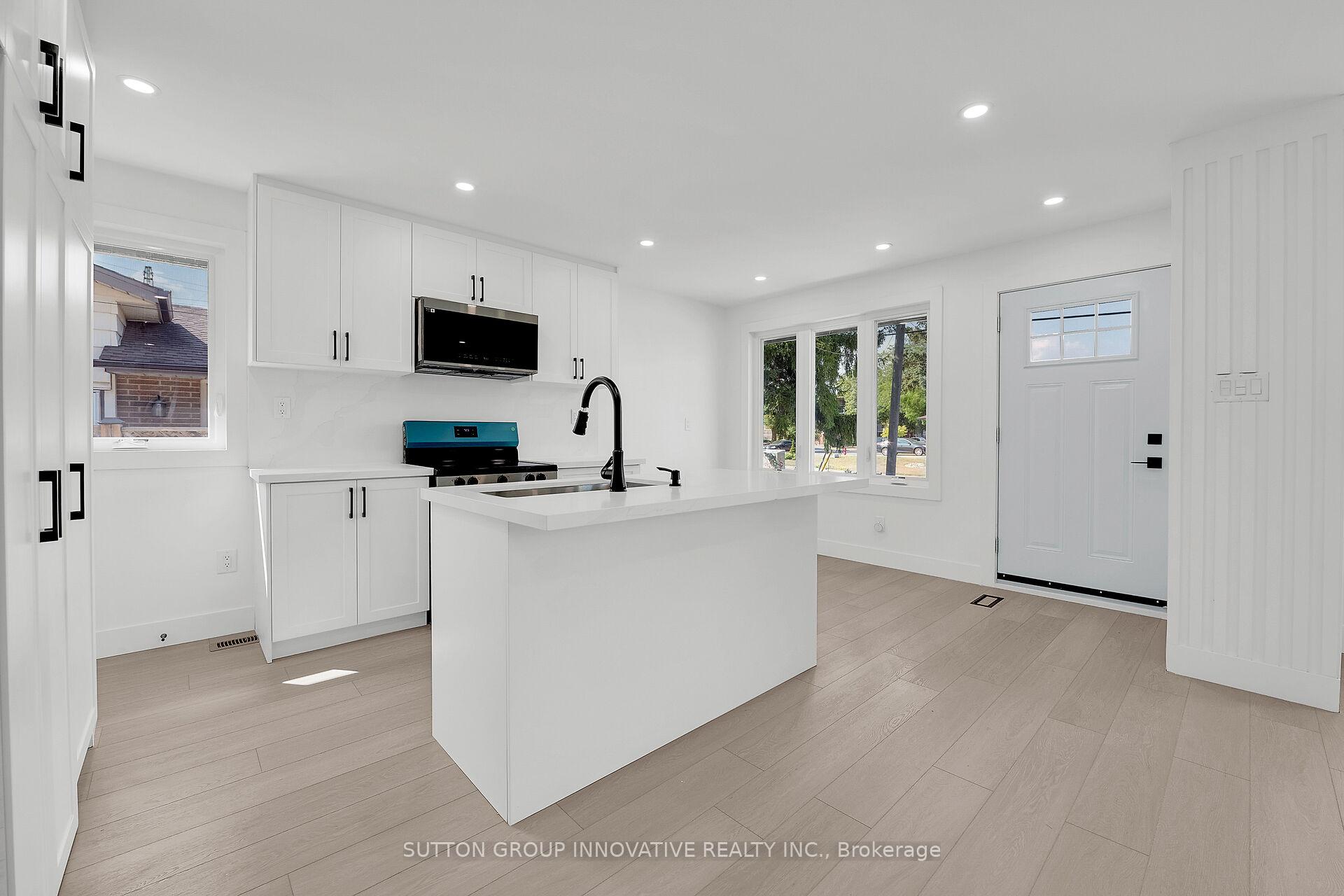 Photo 8 of 4 Lilacside Drive, Hamilton, Thorner — HOMEH
