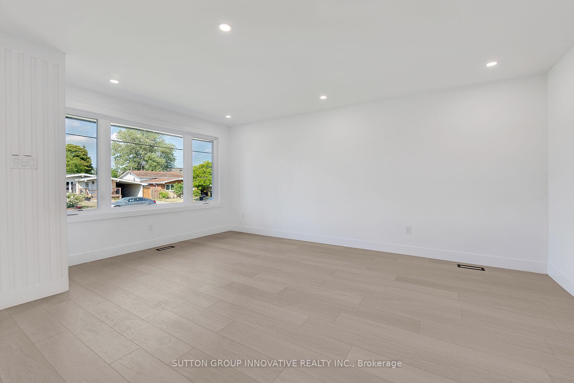 Photo 15 of 4 Lilacside Drive, Hamilton, Thorner — HOMEH
