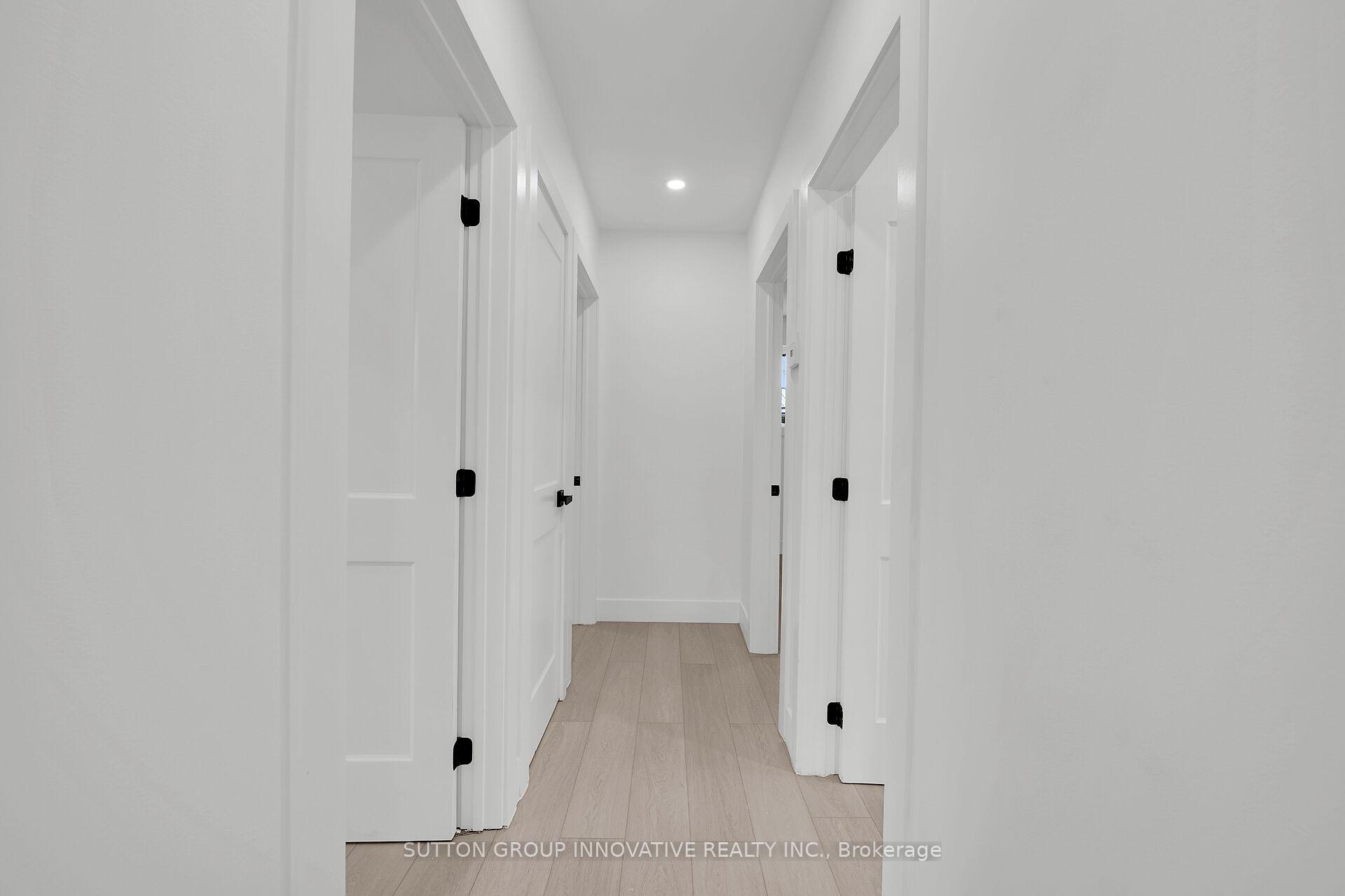Photo 10 of 4 Lilacside Drive, Hamilton, Thorner — HOMEH